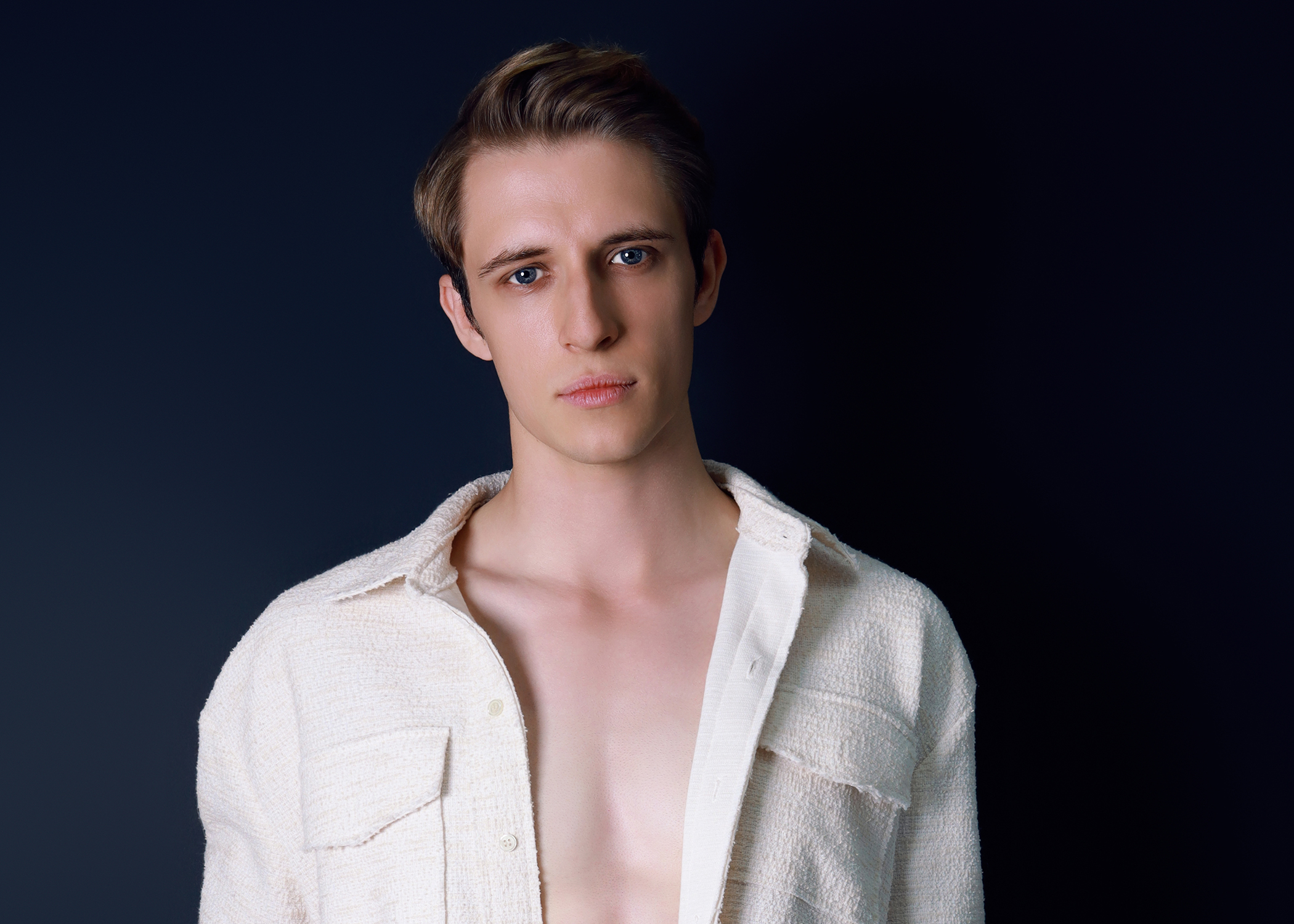 黑色背景通常也很合適。 黑色背景通常也很合適。