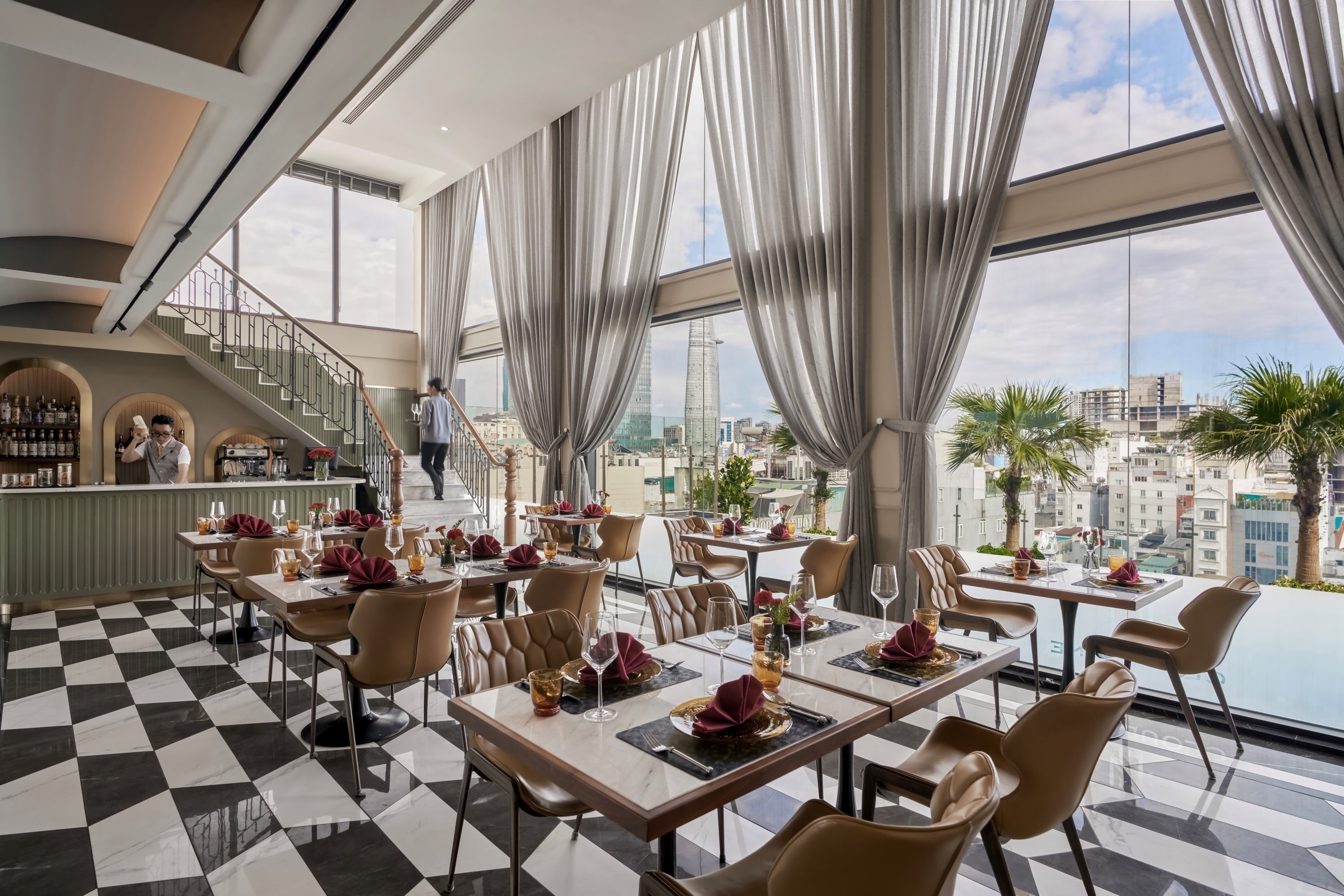 Cloud Nine Saigon: Exclusive Rooftop Dining Experience