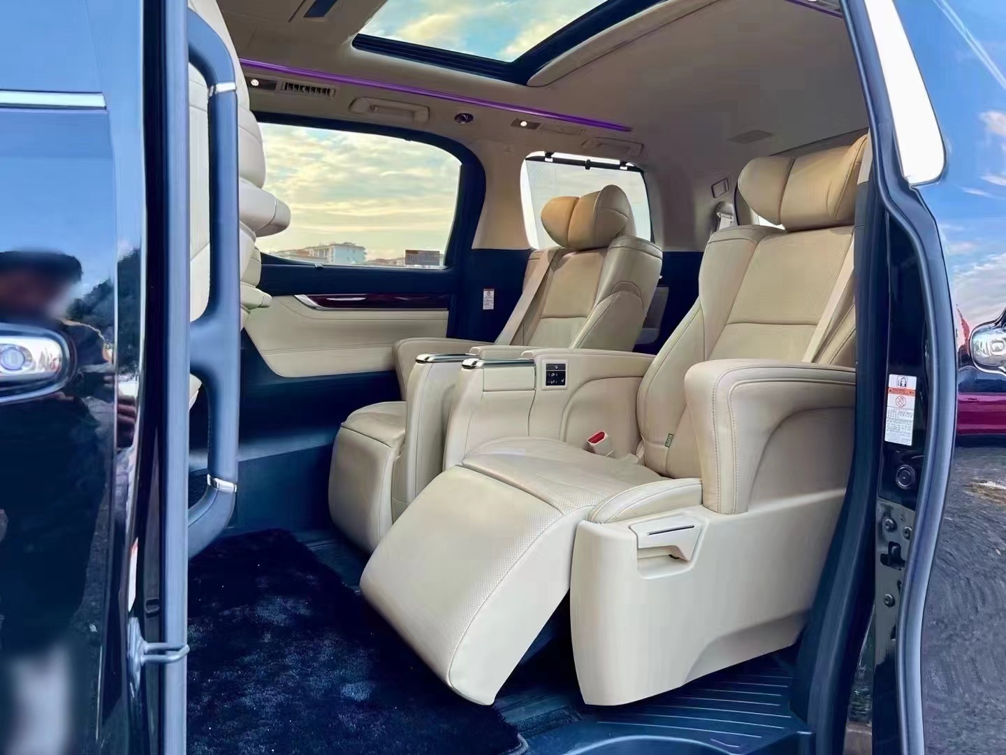 Seat view of Alphard 30 - Premium 7 Seater
