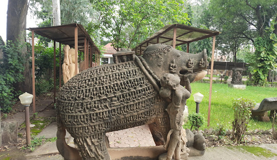 Vidisha Museum 🏺📜: A treasure trove of ancient art and history.