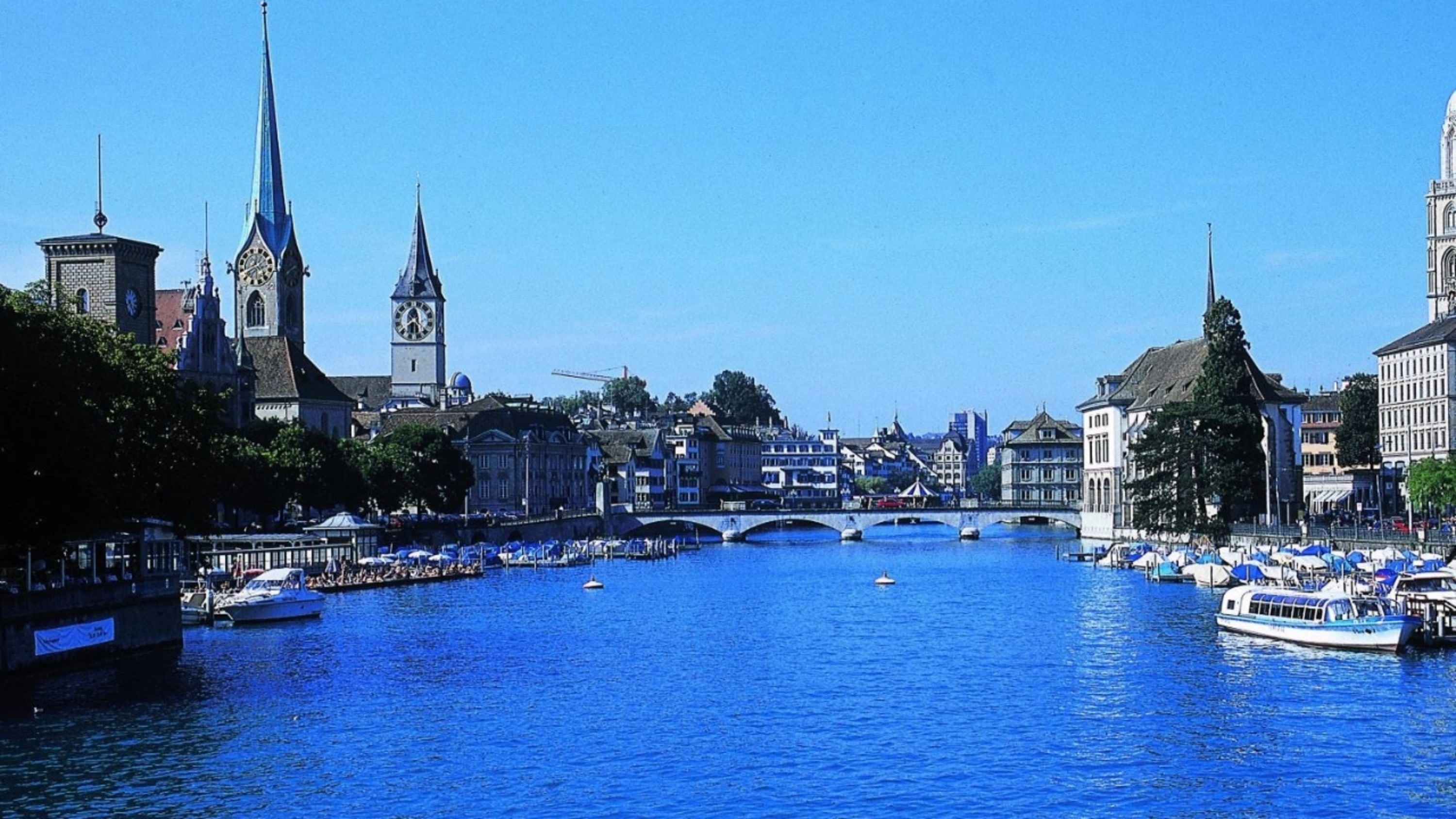 Zurich Half-Day Small Group City & Cruise Tour