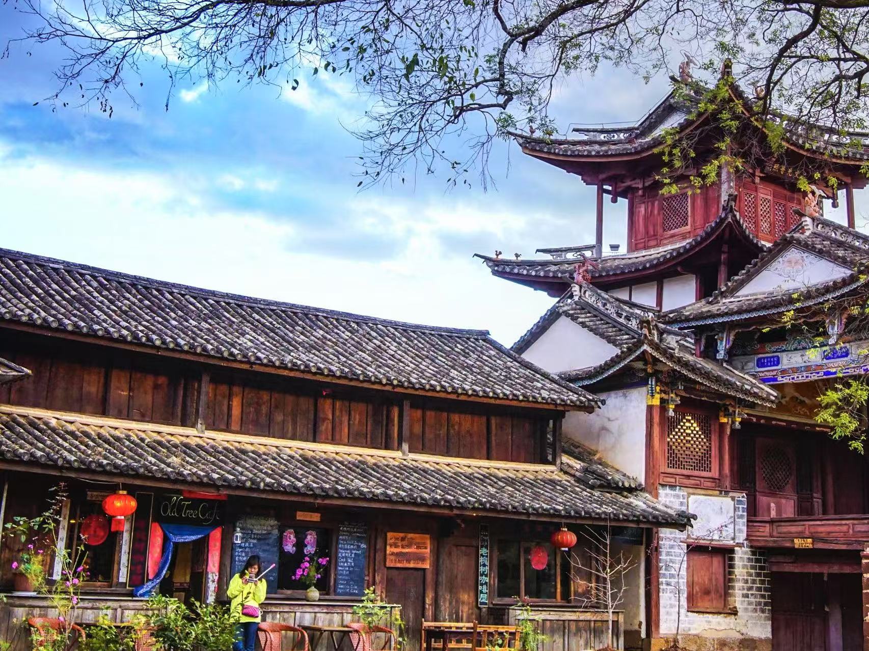 雲南精華6天經典大環線（麗江+瀘沽湖+束河古鎮+沙溪+大理雙廊+虎跳峽+香格里拉+松贊林寺）
