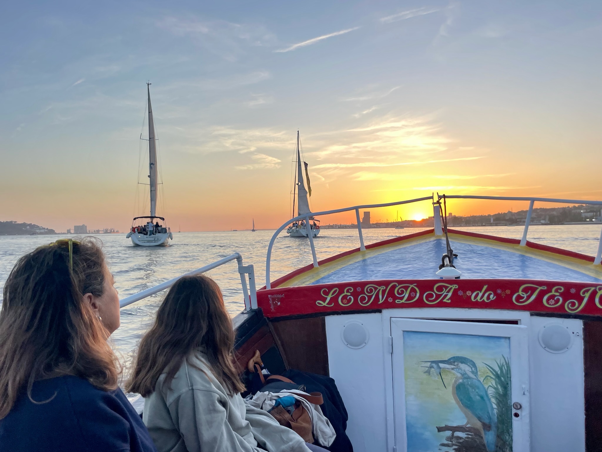 Lisbon: FULLY IMMERSIVE TRADITIONAL BOAT TOUR