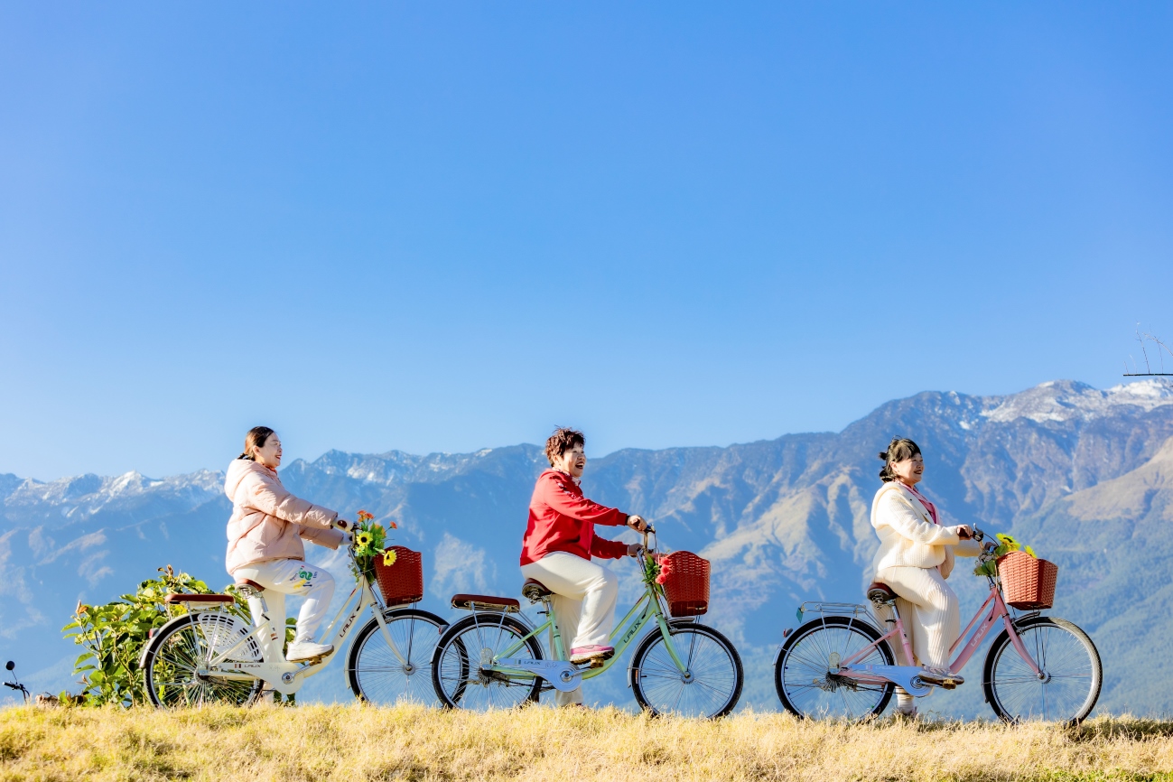 Enjoy a 6-day trip to Kunming, Dali and Lijiang in Yunnan (Jade Dragon Snow Mountain + Lijiang Ancient Town + Erhai Lake in Dali + Lijiang + Thousands of acres of rice fields + Glacier Cableway + Special Food + Light Luxury Accommodation + Round Trip to K