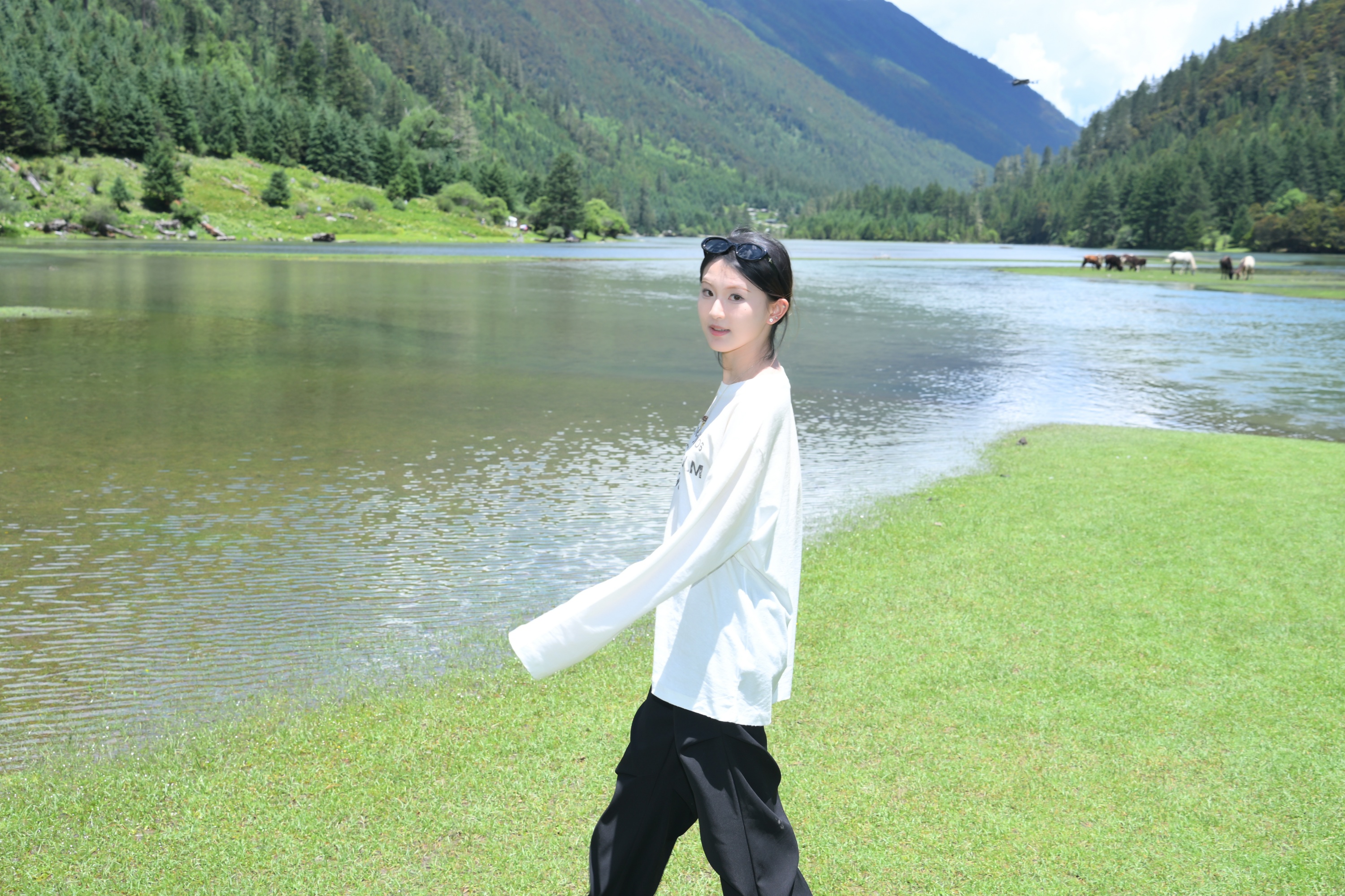 月亮湖-川西小眾秘境
特別安排在月亮湖畔享用下午茶