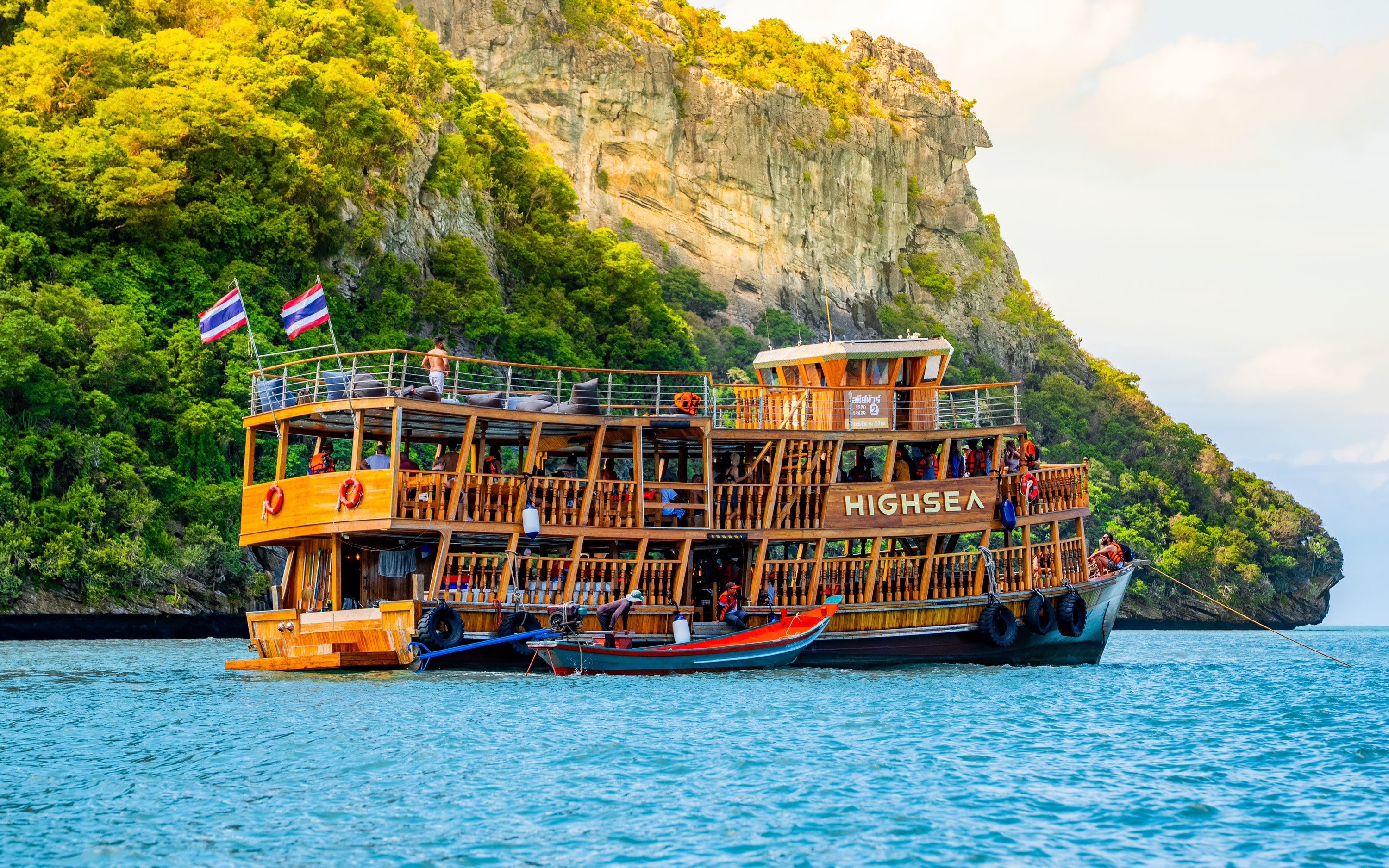 Angthong National Marine Park Excursion by Big Wooden Teak Boat