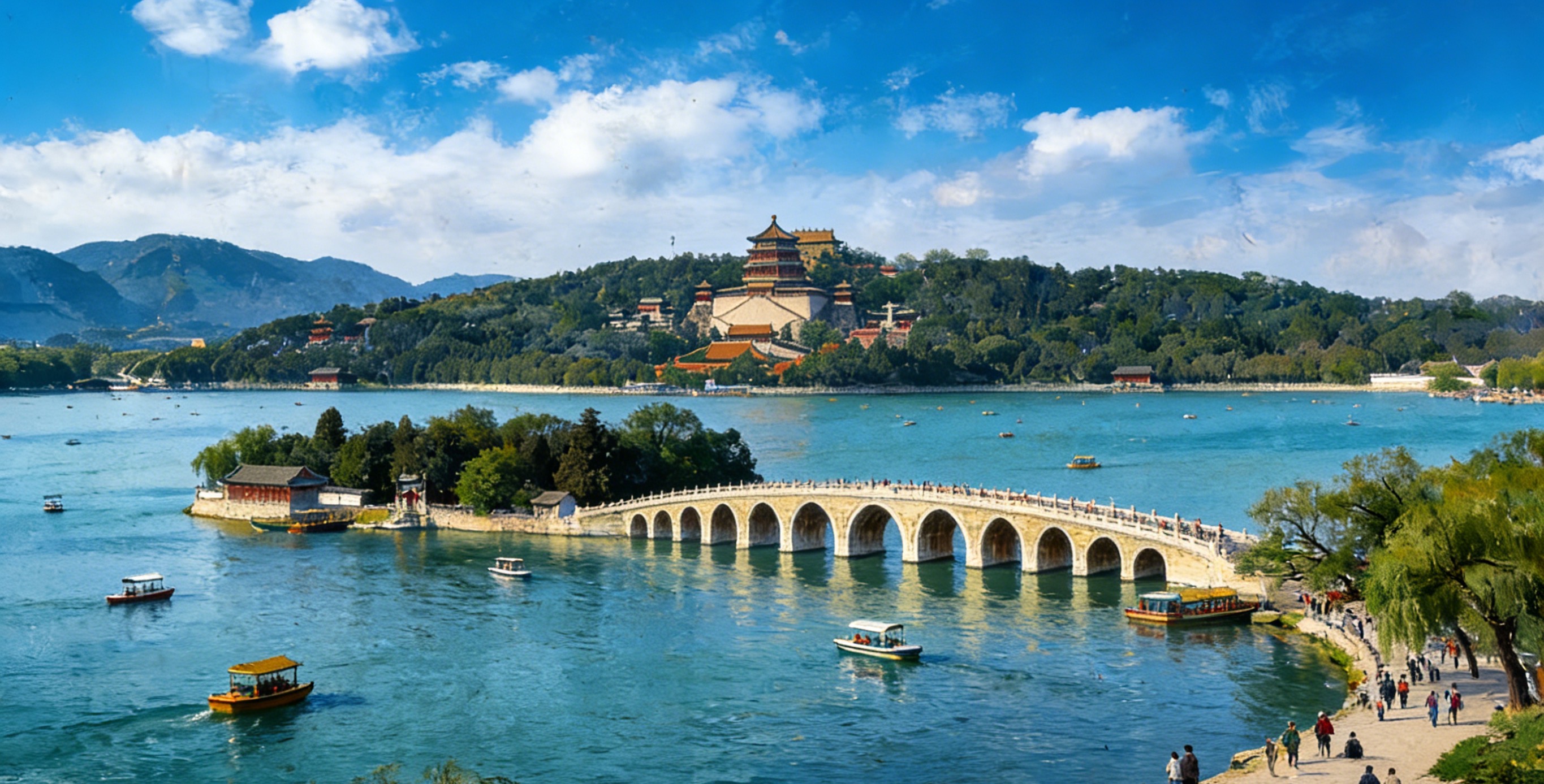 行程結束, 導遊司機將您送回飯店. 在這充實的三天裡，你從天安門廣場的莊嚴肅穆，走進故宮的皇家風華，品嚐了地道的北京烤鴨，感受了雍和宮的寧靜祥和，聆聽了鼓樓的歷史迴響，漫步於後海衚衕的悠閒時光；又在慕田峪長城領略了大自然與歷史的交融，探秘明十三陵的神秘歷史，感受奧運場館的現代氣息；最後在天壇公園觸摸古人對天地的敬畏，在景山公園俯瞰京城全貌，品嚐餃子感受北方飲食文化，沉醉於頤和園的湖光山色之中。這一路，私人導遊和司機的貼心服務，讓你毫無後顧之憂。每一處景點、每一次體驗，都成為了你記憶中熠熠生輝的珍寶。