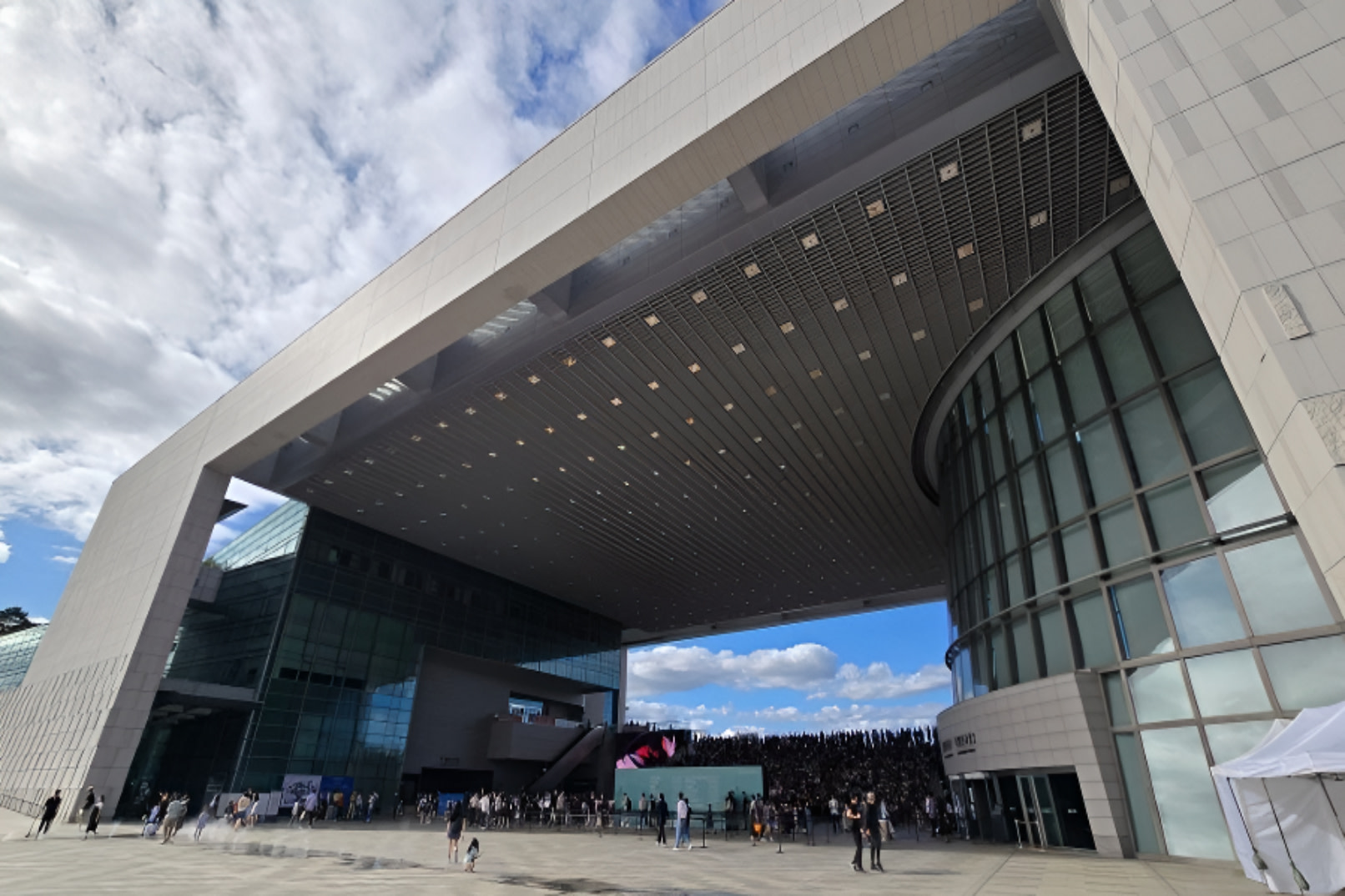 [Seul piyoda sayohati] Milliy muzey va Urush yodgorligi mutaxassis gid bilan