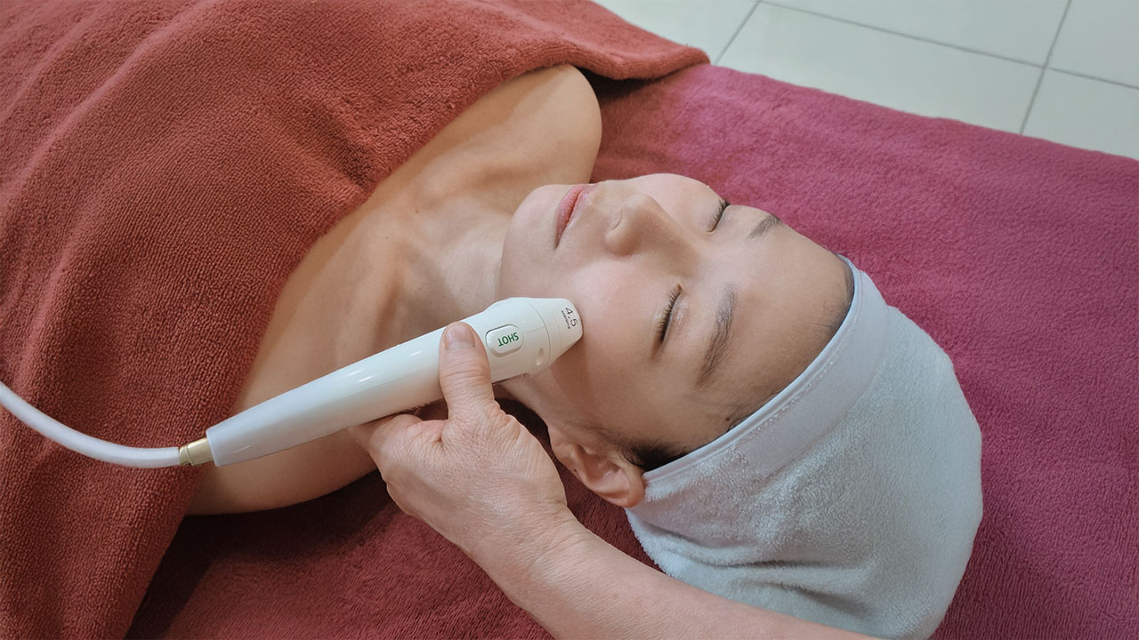 k-beauty device: HI-FU (Ultra sonic)