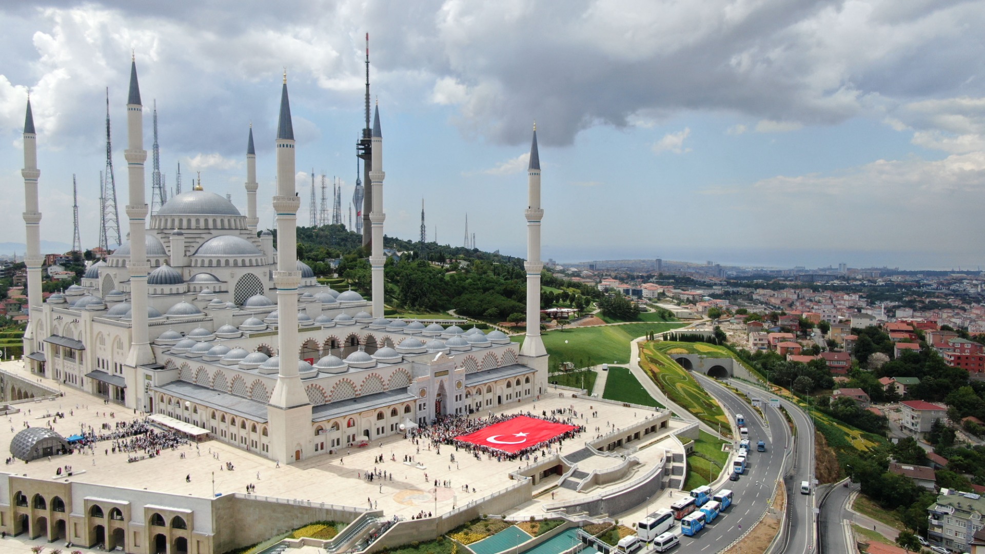 Istanbul Full Day Tour By Bus And Bosphorus Cruise (SL-9)