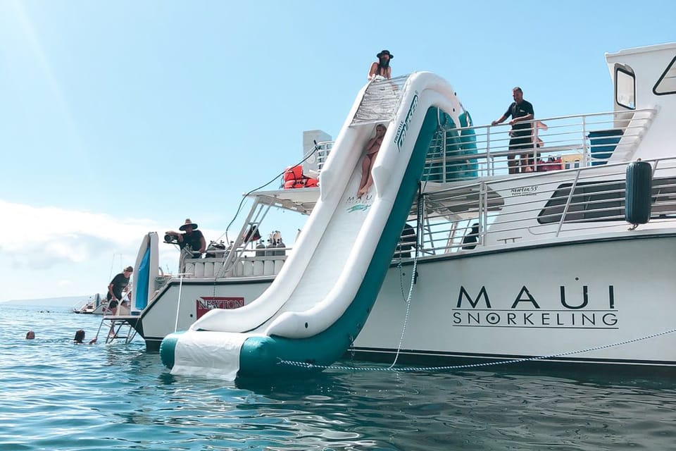 Molokini Crater and Turtle Arches Snorkel Tour in Maui