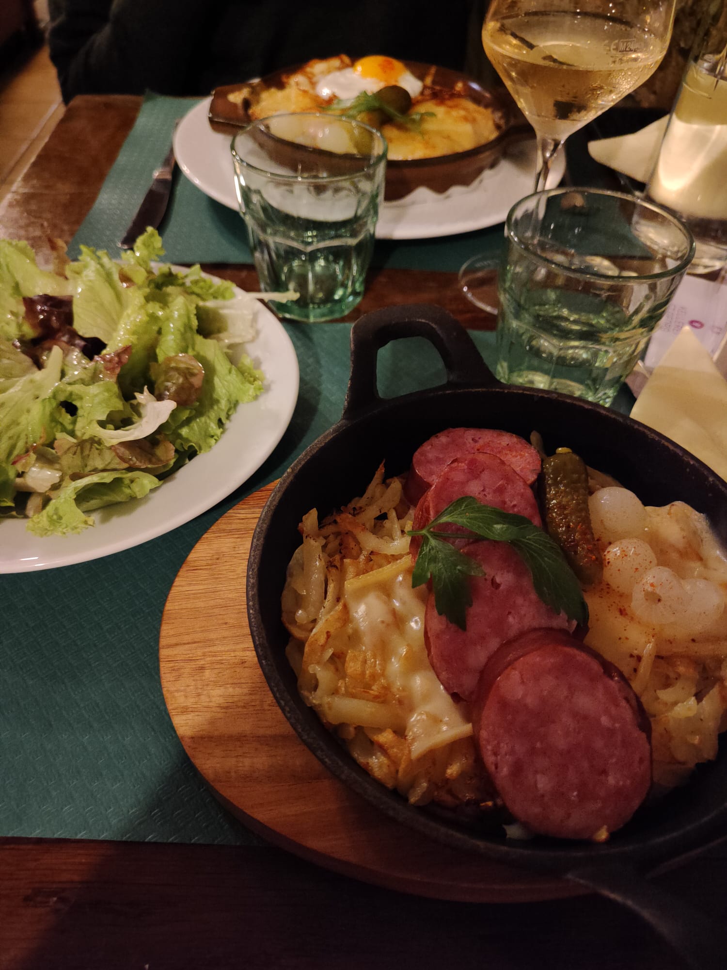Lausanne Food Walking Tour with Full Meal