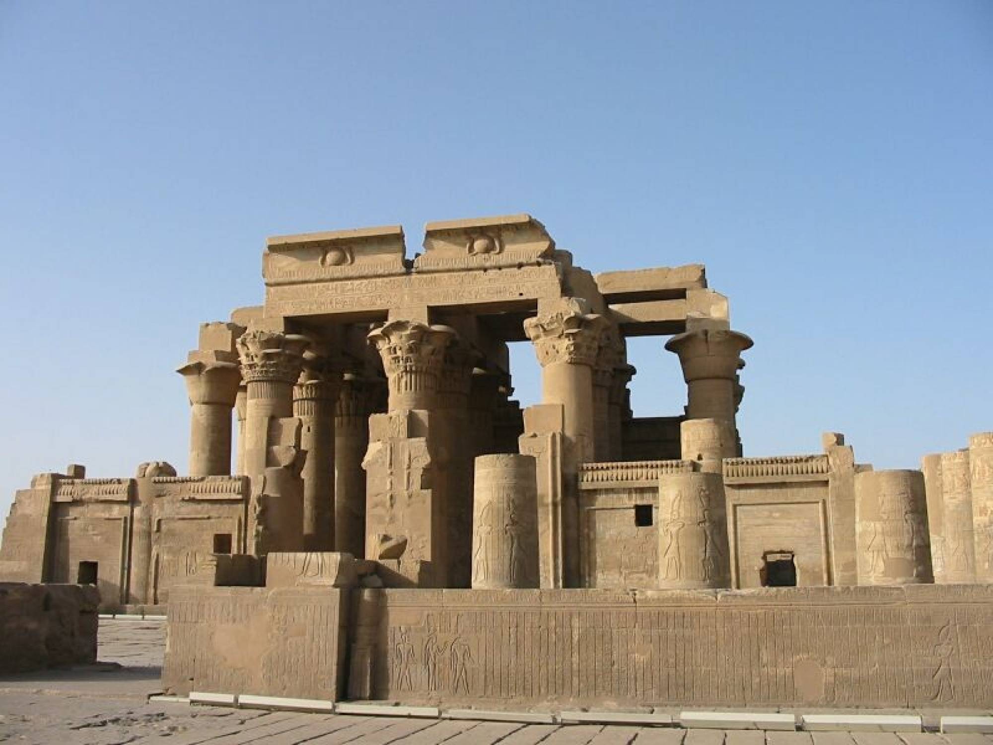 Private Day Trip To Kom Ombo And Edfu Temples with lunch