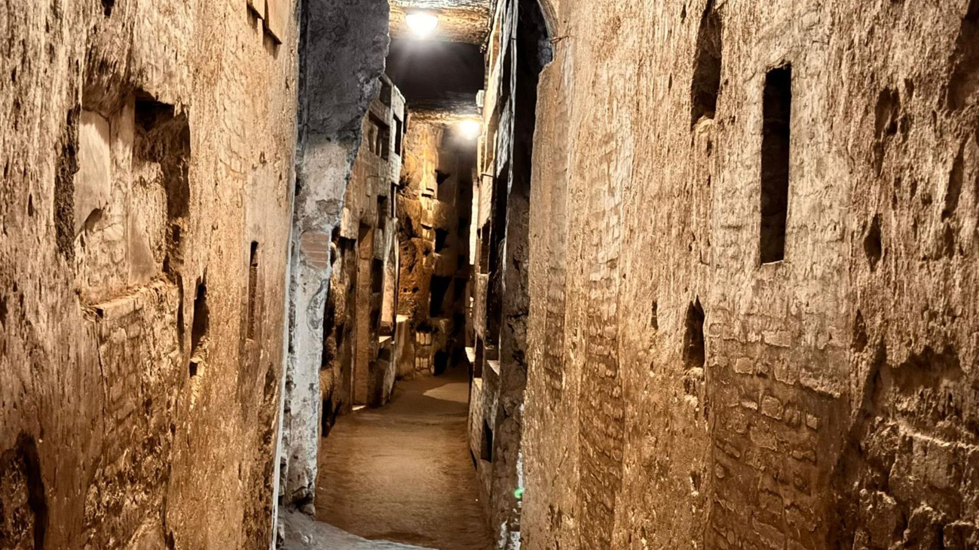 羅馬地下墓穴和卡布奇修士骨教堂之旅