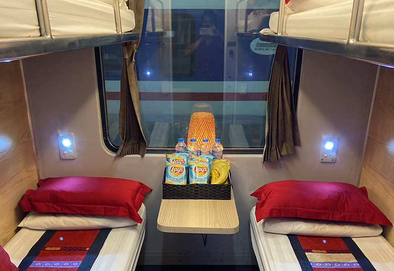 寧平 - 順化豪華臥鋪列車（Damitrans Express）