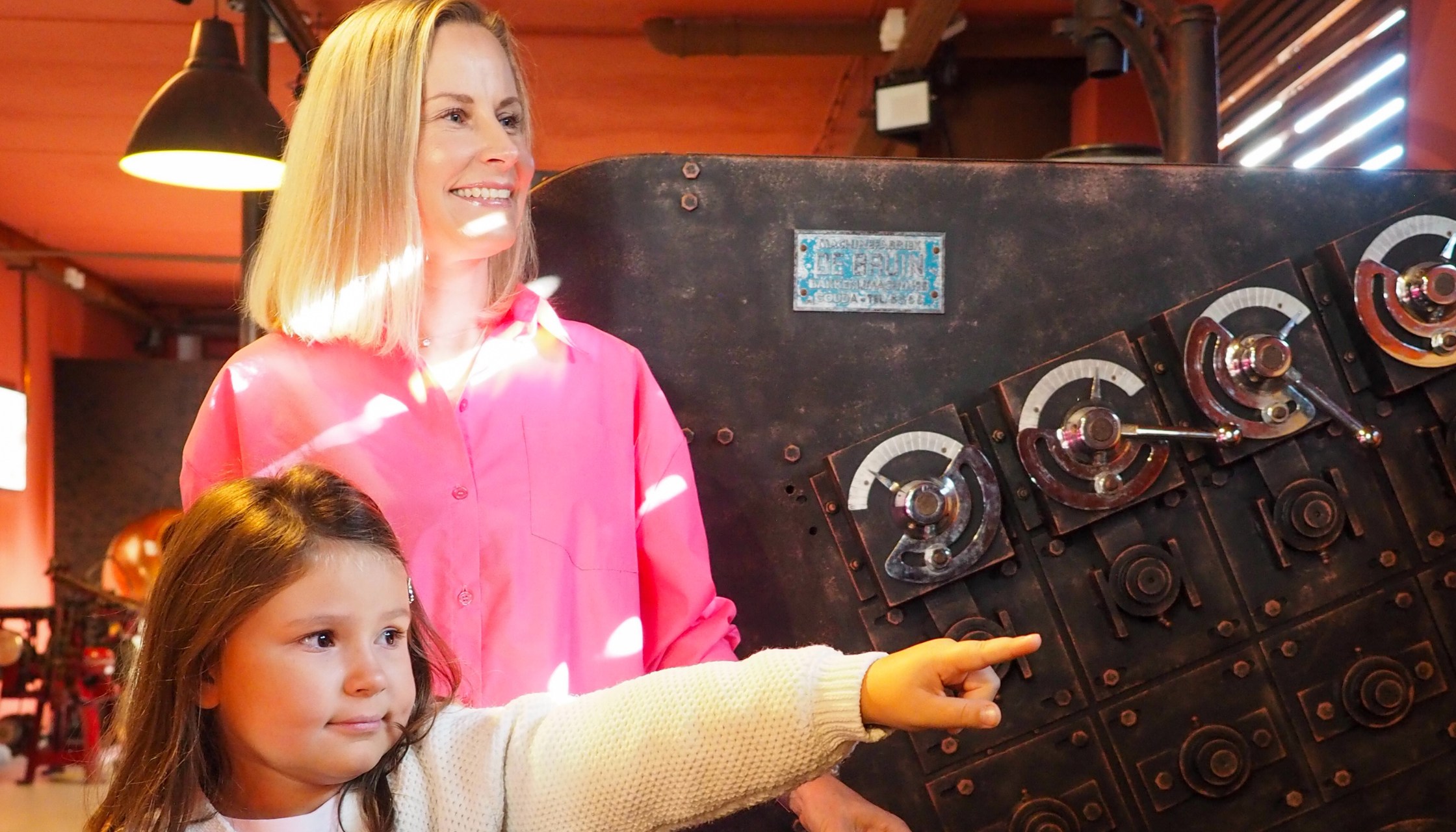 Take home your chocolate creations as a unique souvenir.