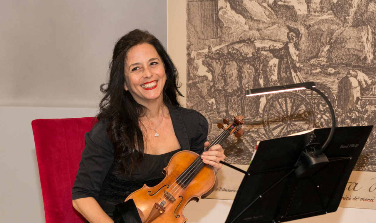 在羅馬波利宮 (Palazzo Poli) 的但丁廳 (Sala Dante)，一場永恆的旋律之夜等候著您