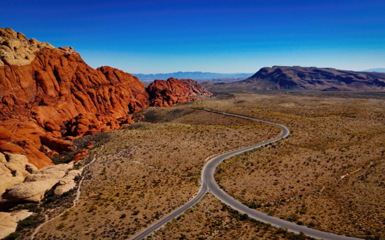 Hoover Dam and Red Rock Canyon Small Group Tour