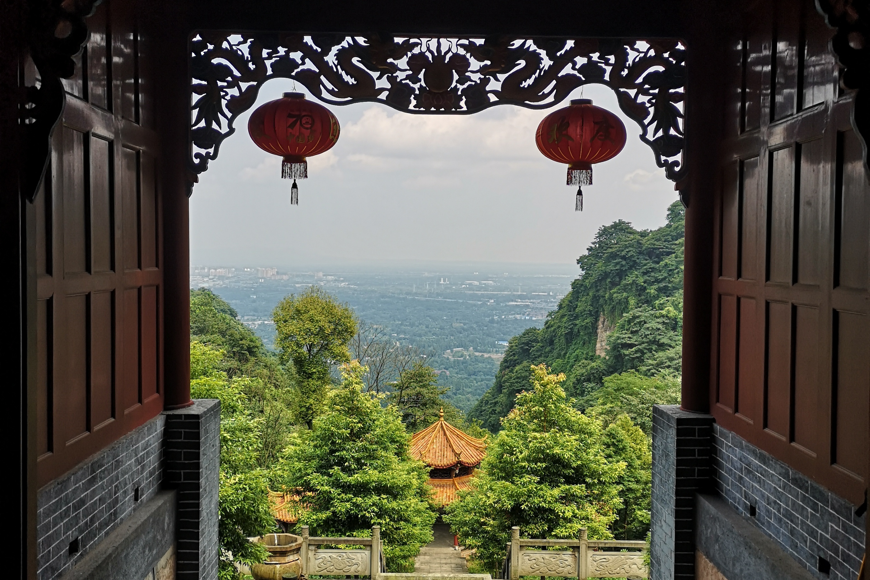 青城外山一日遊 『上道山徒步尋幽訪古，下山喝茶小城覓美食』- Eatwith