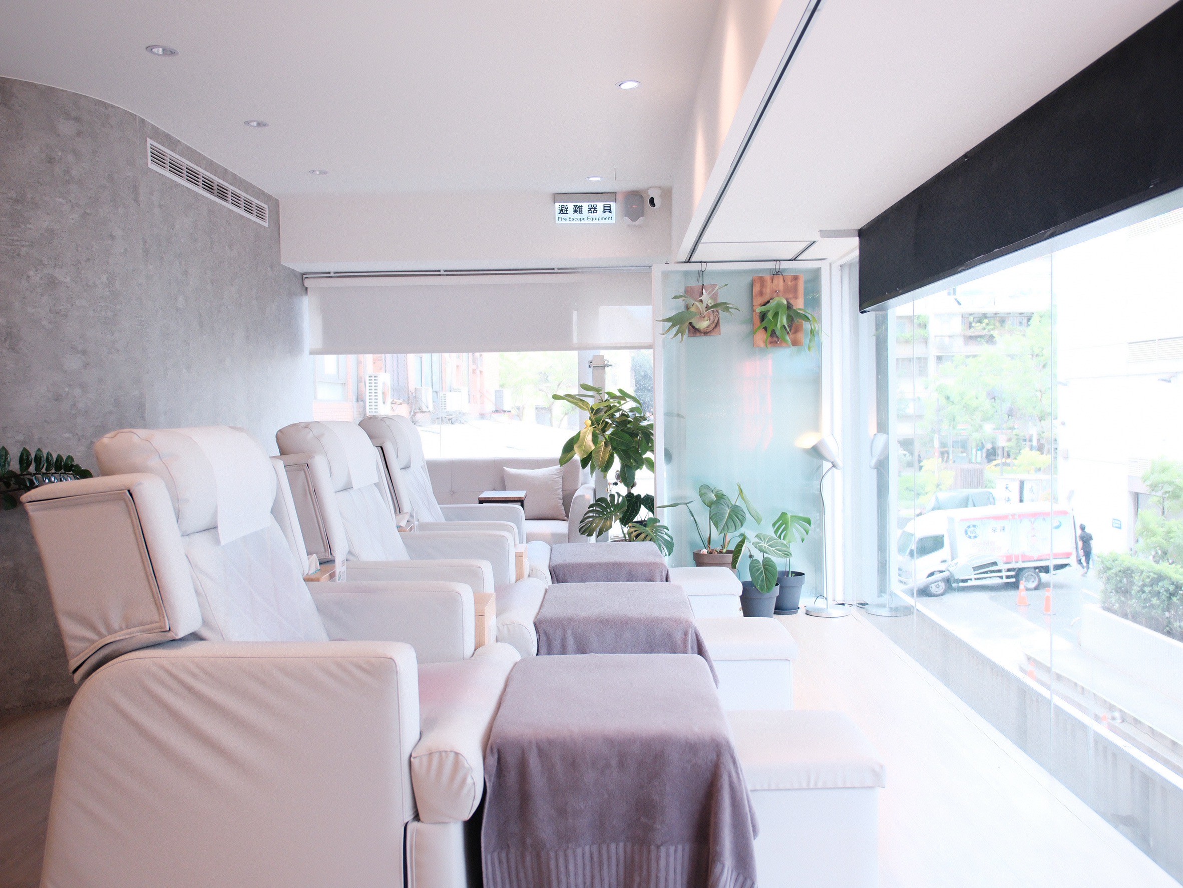 Orange Yi Meridian Massage Voucher (MRT Zhongxiao Fuxing Station)