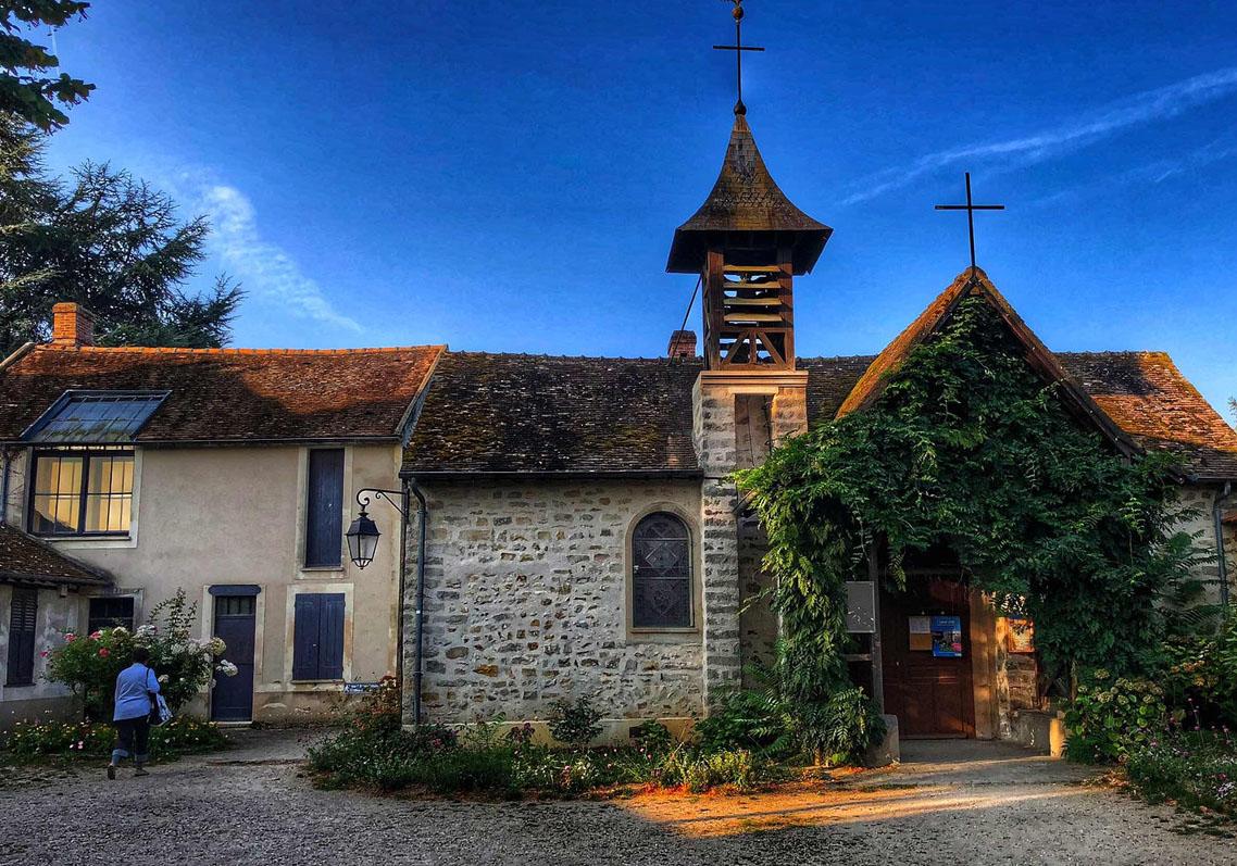 Barbizon, a painter's village: stroll along the forest path described by the painters and immerse yourself in the quiet time where art and nature blend together