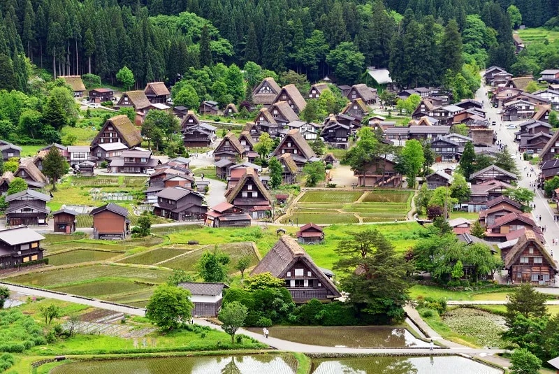 從大阪出發，暢遊立山黑部、上高地、白川鄉三日巴士之旅