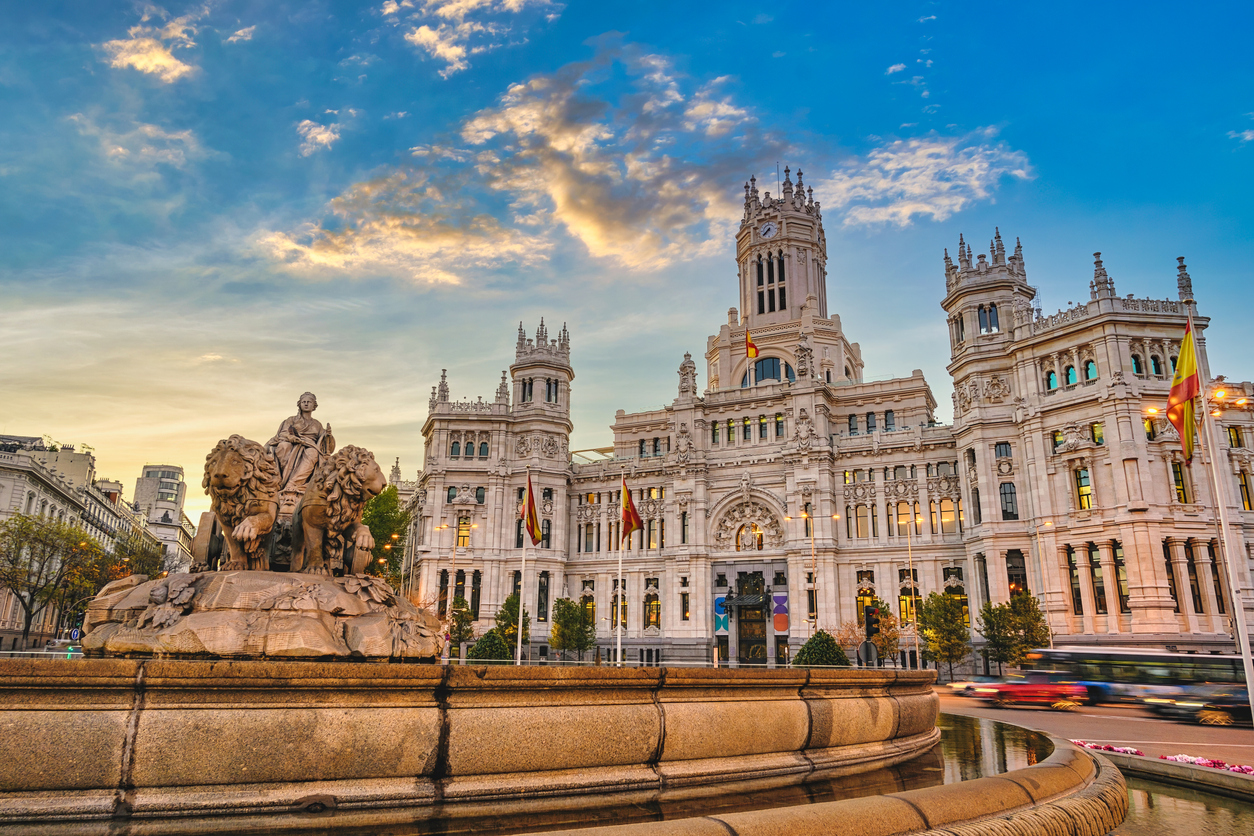 探索塞戈維亞 (Segovia) 和阿維拉 (Ávila) 的永恆奇蹟：從馬德里 (Madrid) 出發