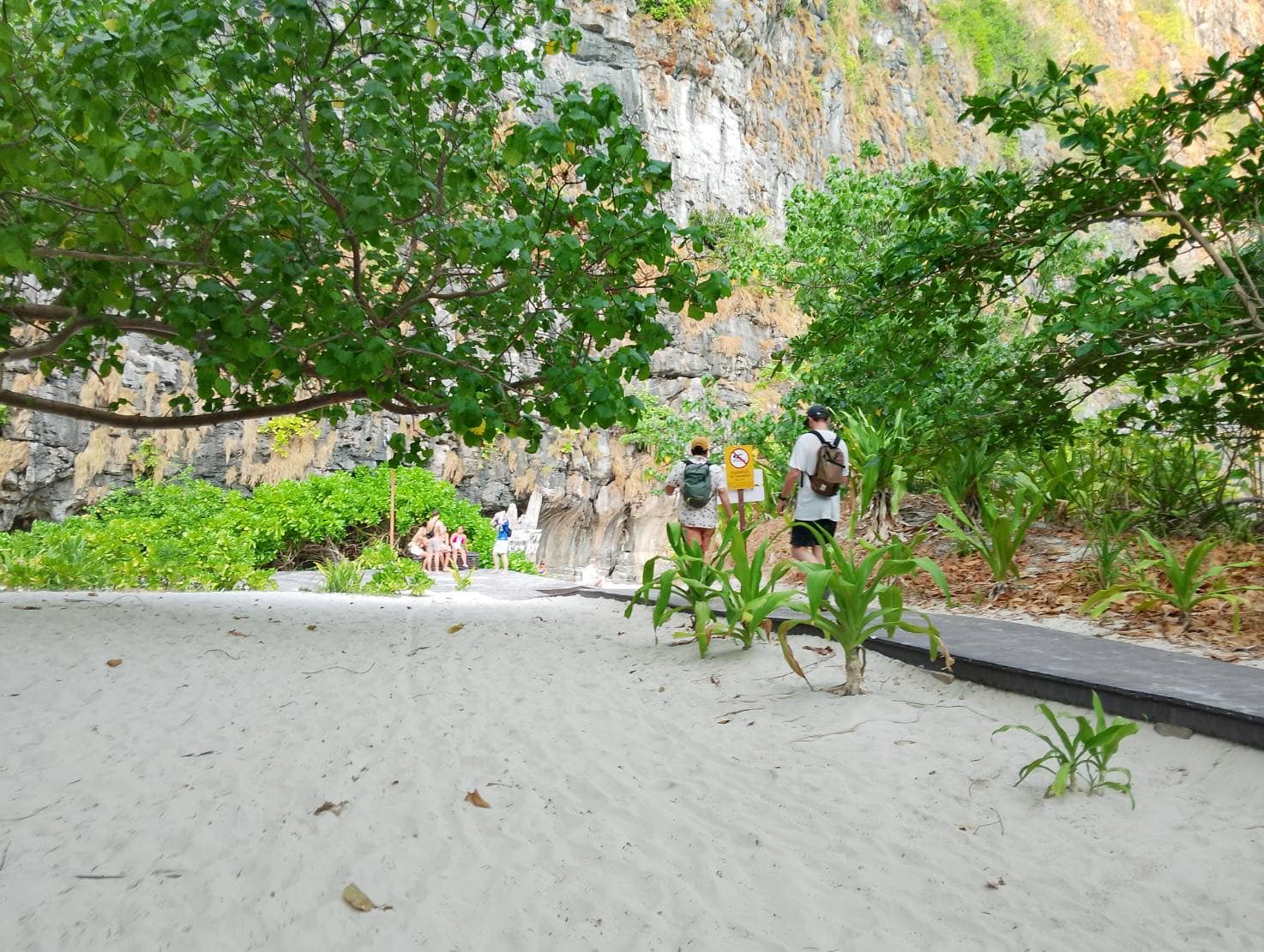 蘭達島 (Koh Lanta) 出發，前往翡翠島 (Koh Mai Pai) 等島嶼的精彩小島探險之旅