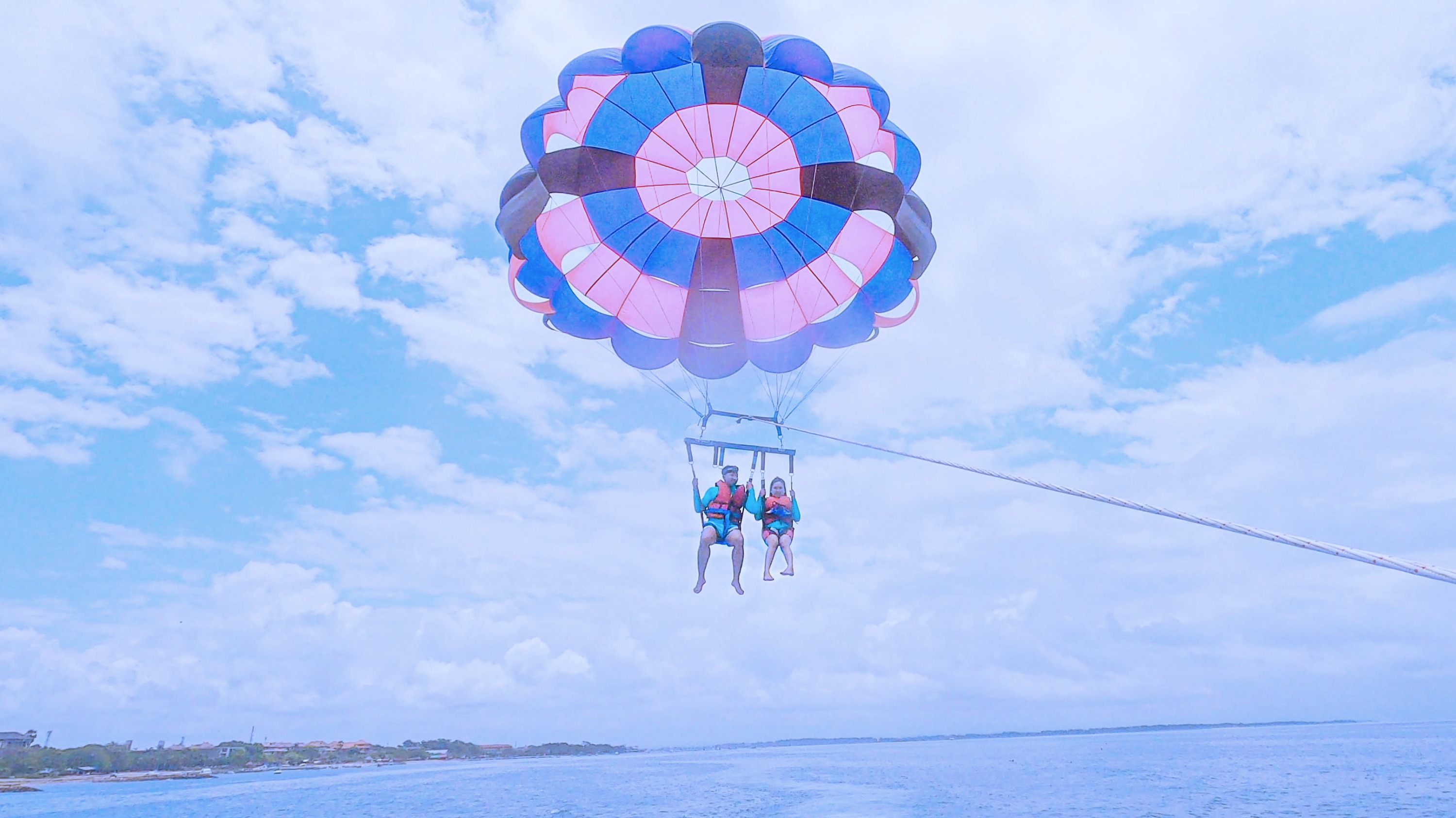 巴厘島海上滑翔傘