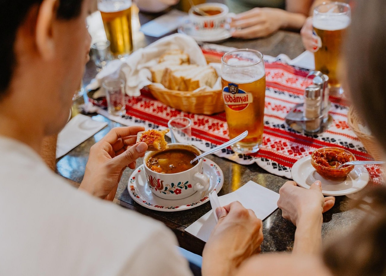 Budapest Half-Day Local Food & Wine Tasting Experience