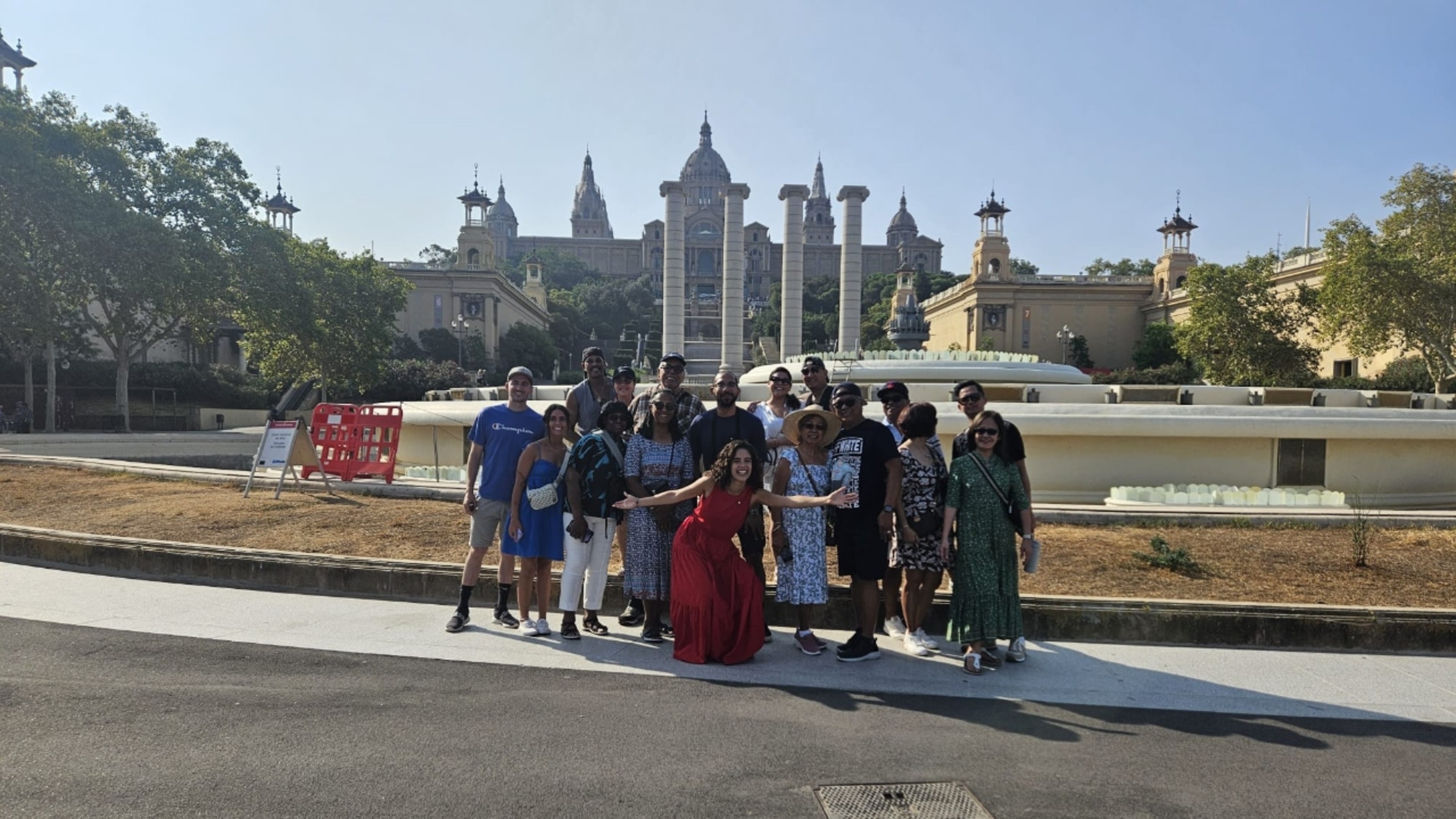 Barcelona Old Town & Montjuic Castle Full-Day Small Group Walking Tour