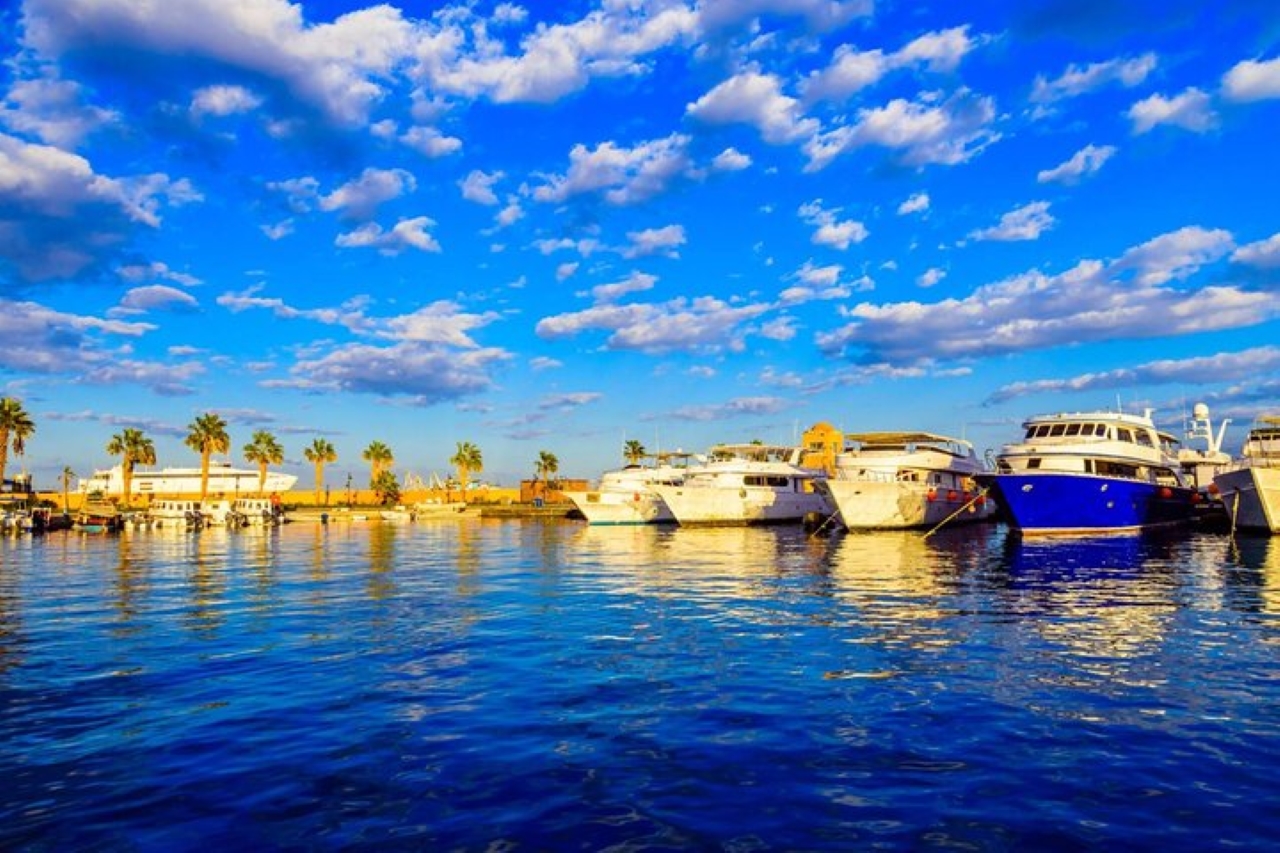 Hurghada City Tour and Handicrafts Shop With transfer - Hurghada