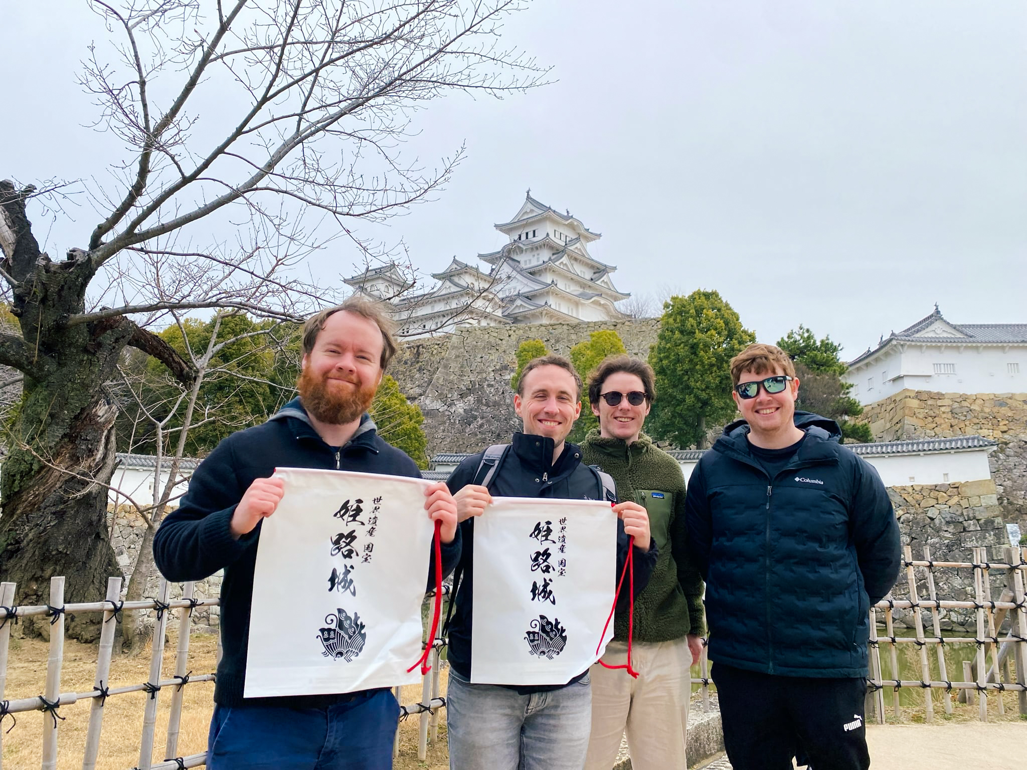 像當地人一樣遊覽城下町,避開擁擠的旅遊巴士。 像當地人一樣遊覽城下町,避開擁擠的旅遊巴士。