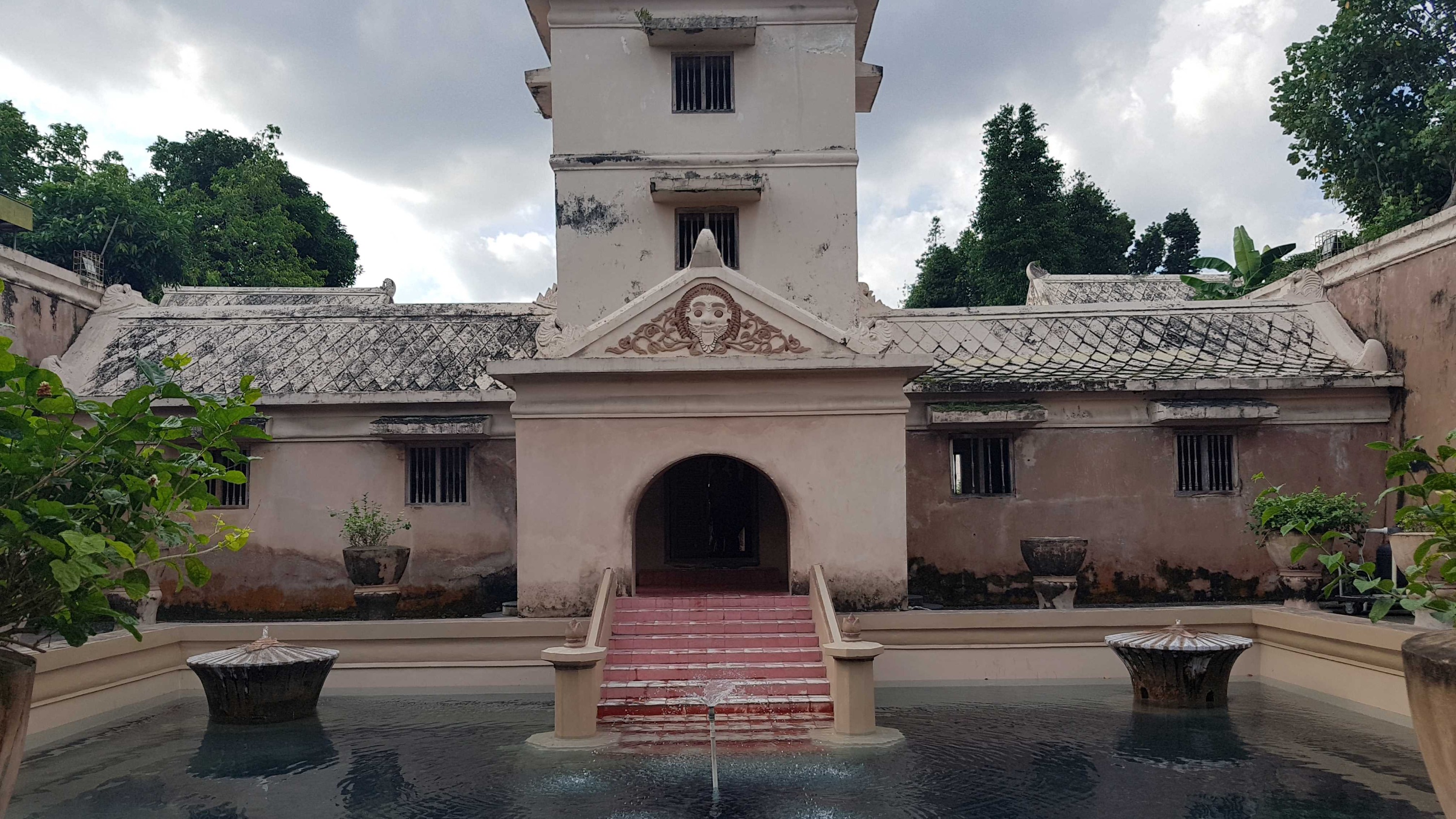 Taman Sari, Keraton Yogyakarta and Yogyakarta City Tour