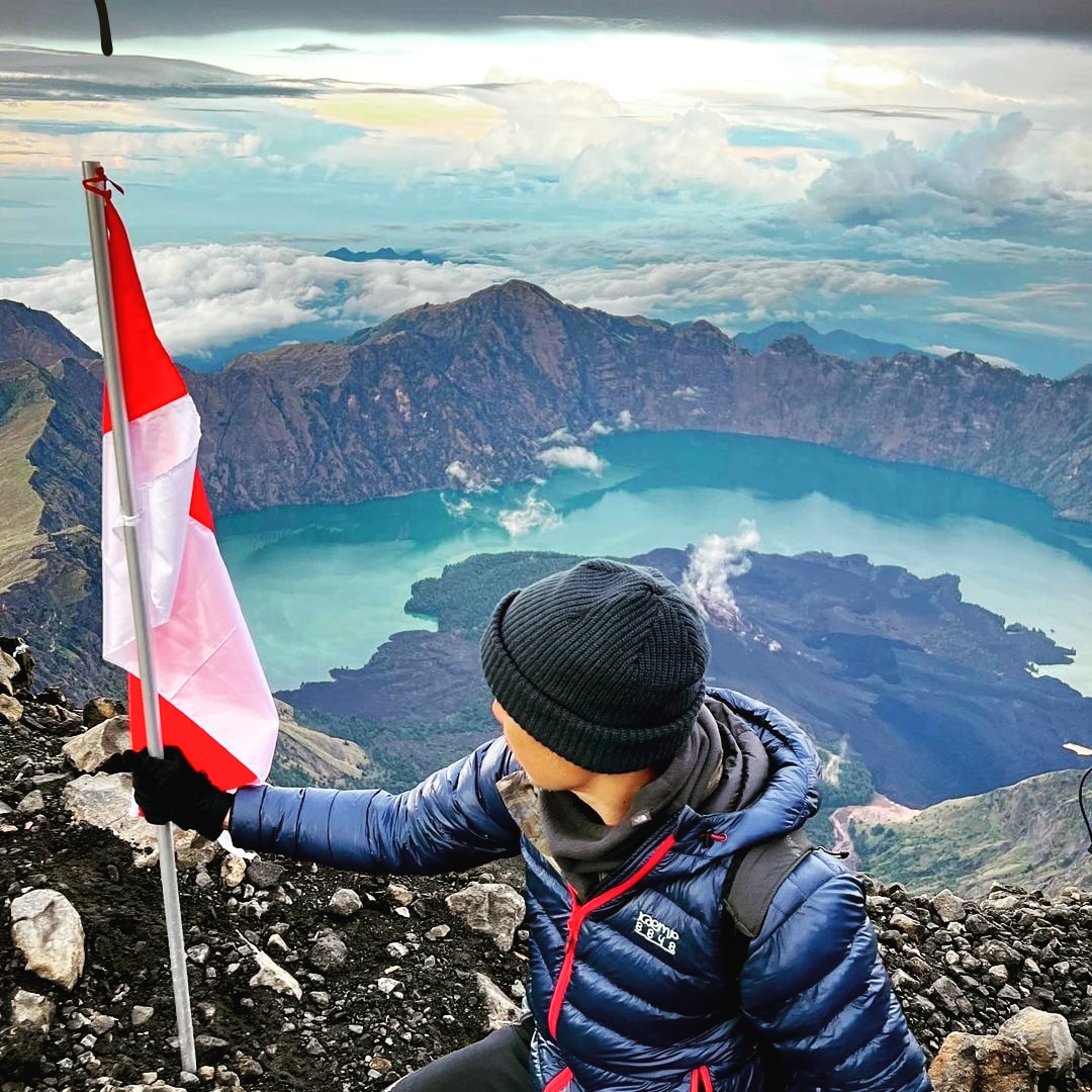 龍目島林賈尼火山口邊緣多日徒步之旅