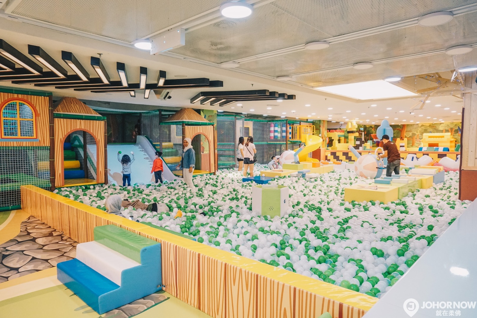 新山 Paradigm Mall JB 購物中心 Utopia Jungle World 兒童室內遊樂場門票