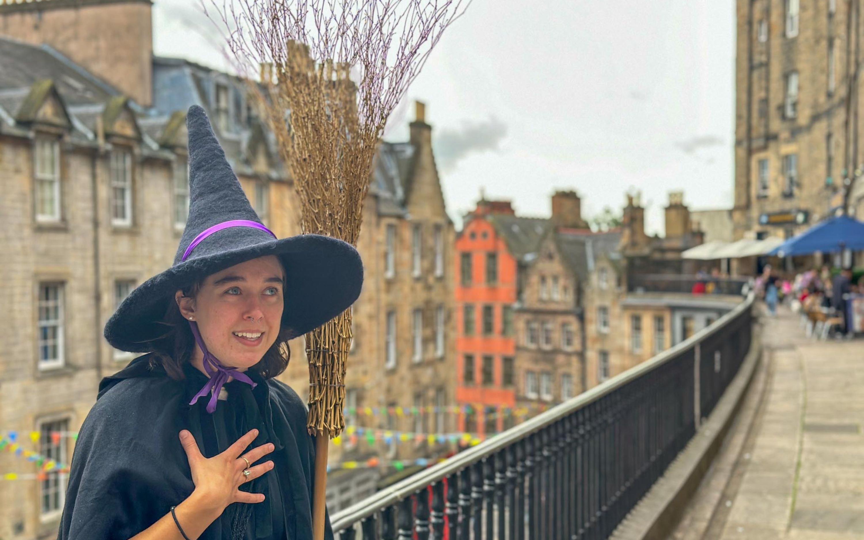 在愛丁堡老城迷人的徒步之旅中,穿越時空,回到過去 在愛丁堡老城迷人的徒步之旅中,穿越時空,回到過去