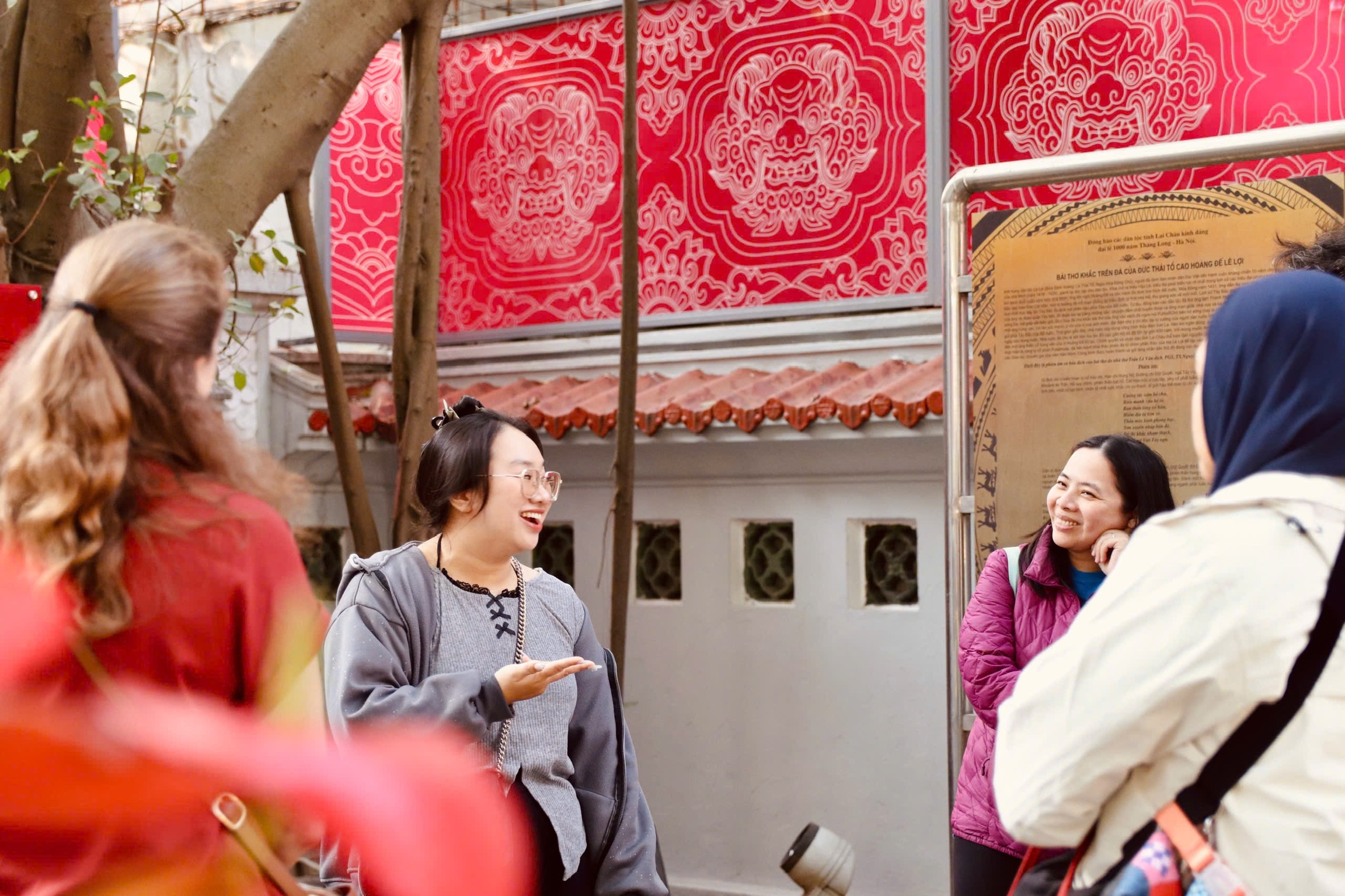 接著，我們將漫步於河內迷人的法國區，每一步都將帶您探索其隱藏的故事與永恆的魅力。