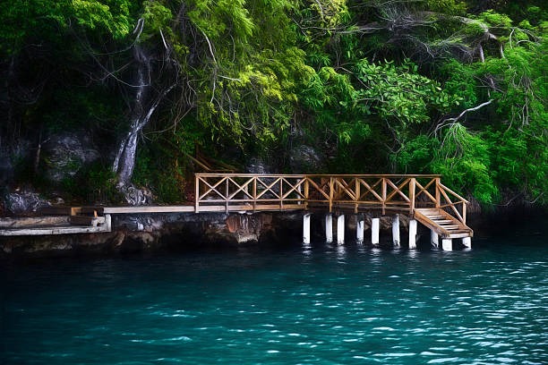 вход в Лос-Айтисес