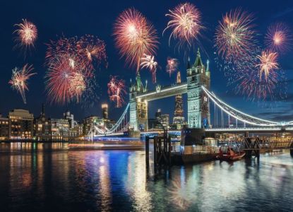 New Year's Eve Thames River Cruise with Fireworks in London