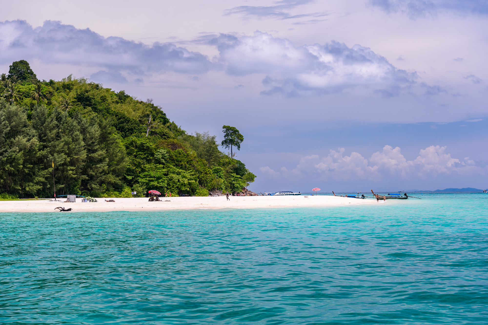 蘭達島 (Koh Lanta) 出發，前往翡翠島 (Koh Mai Pai) 等島嶼的精彩小島探險之旅