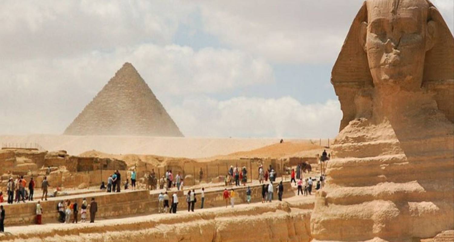 Day Tour of the Pyramids, Sphinx, and the New Grand Egyptian Museum