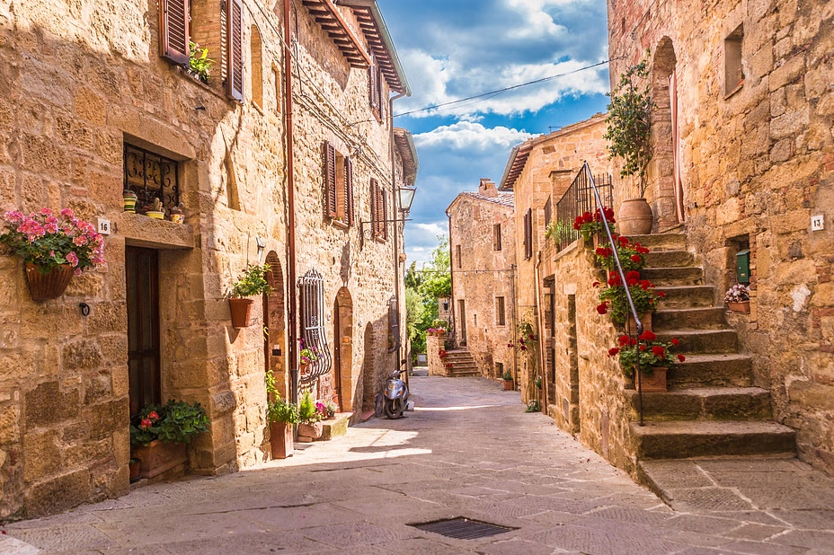 Monteriggioni and Val d'Orcia Day Tour 