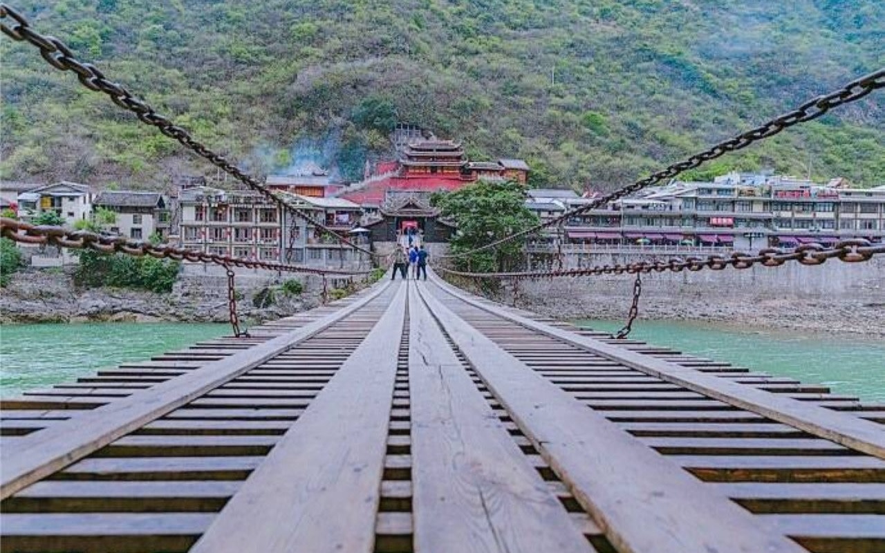 Luding Bridge Scenic Area