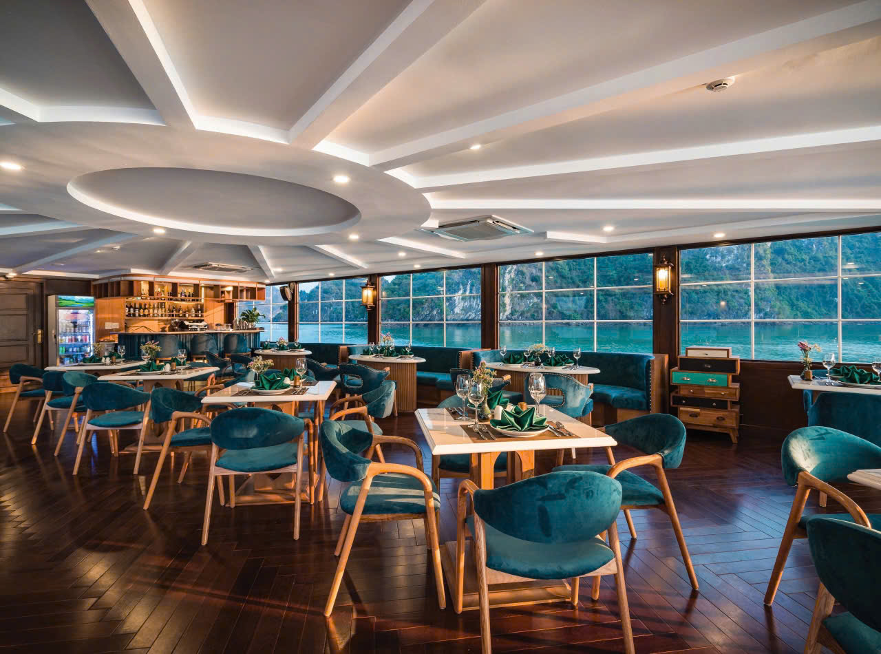 Cat Ba Catamanra Day Cruise: Lan Ha Bay & Viet Hai Village