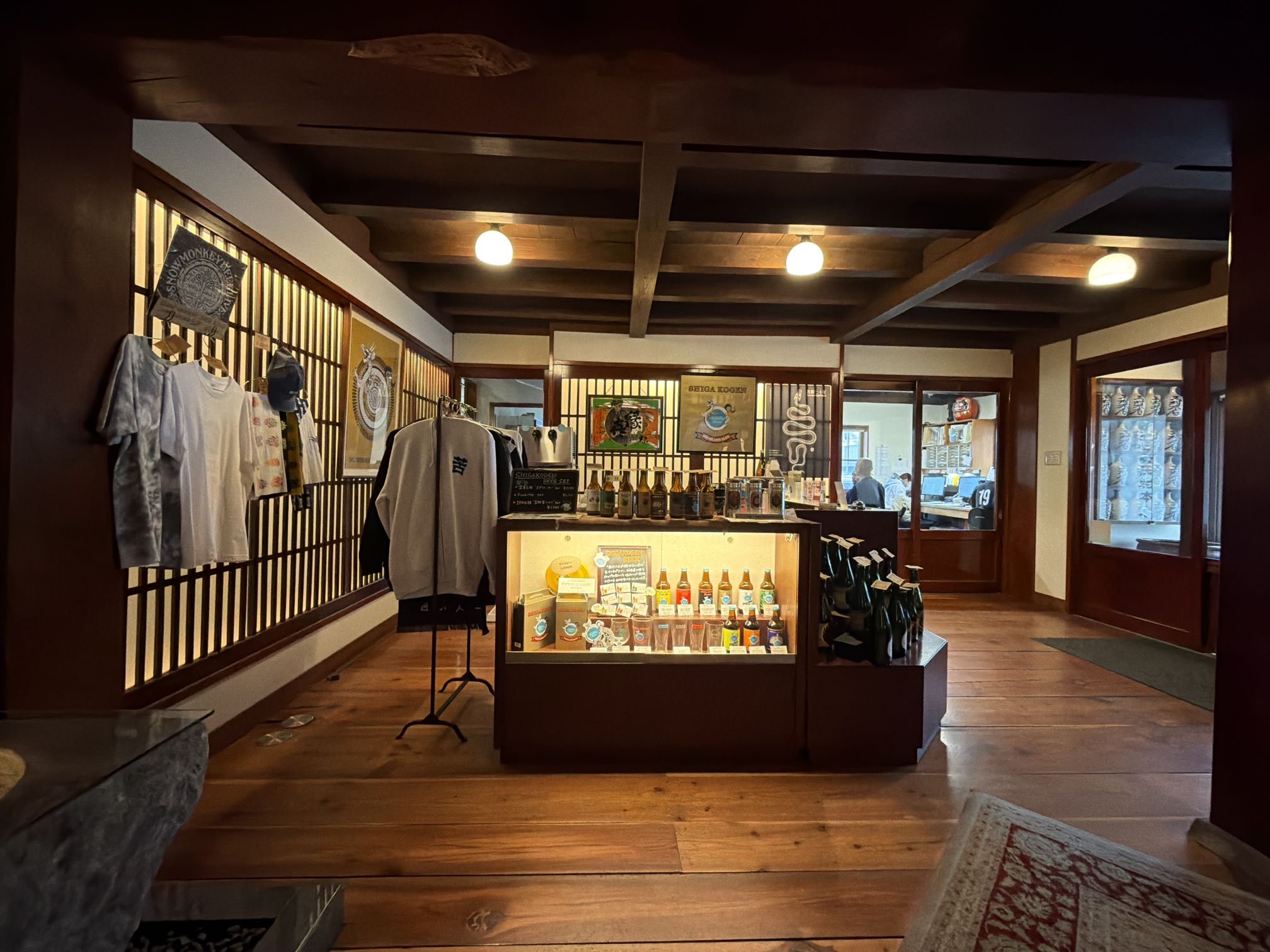 澀溫泉的清酒釀酒廠