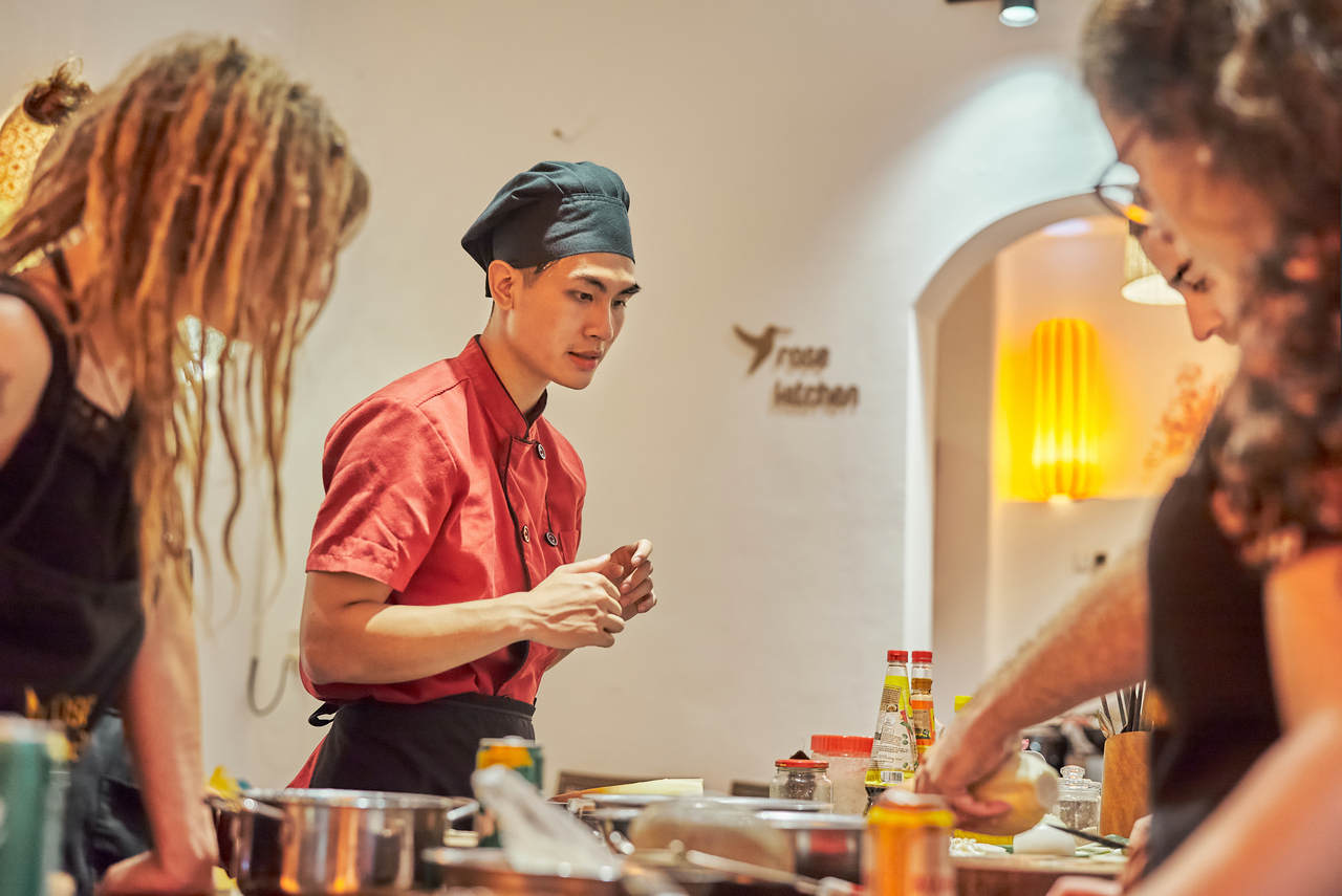 Hanoi Cooking Class: Bun Cha, Pho & Summer Rolls with Free Coffee