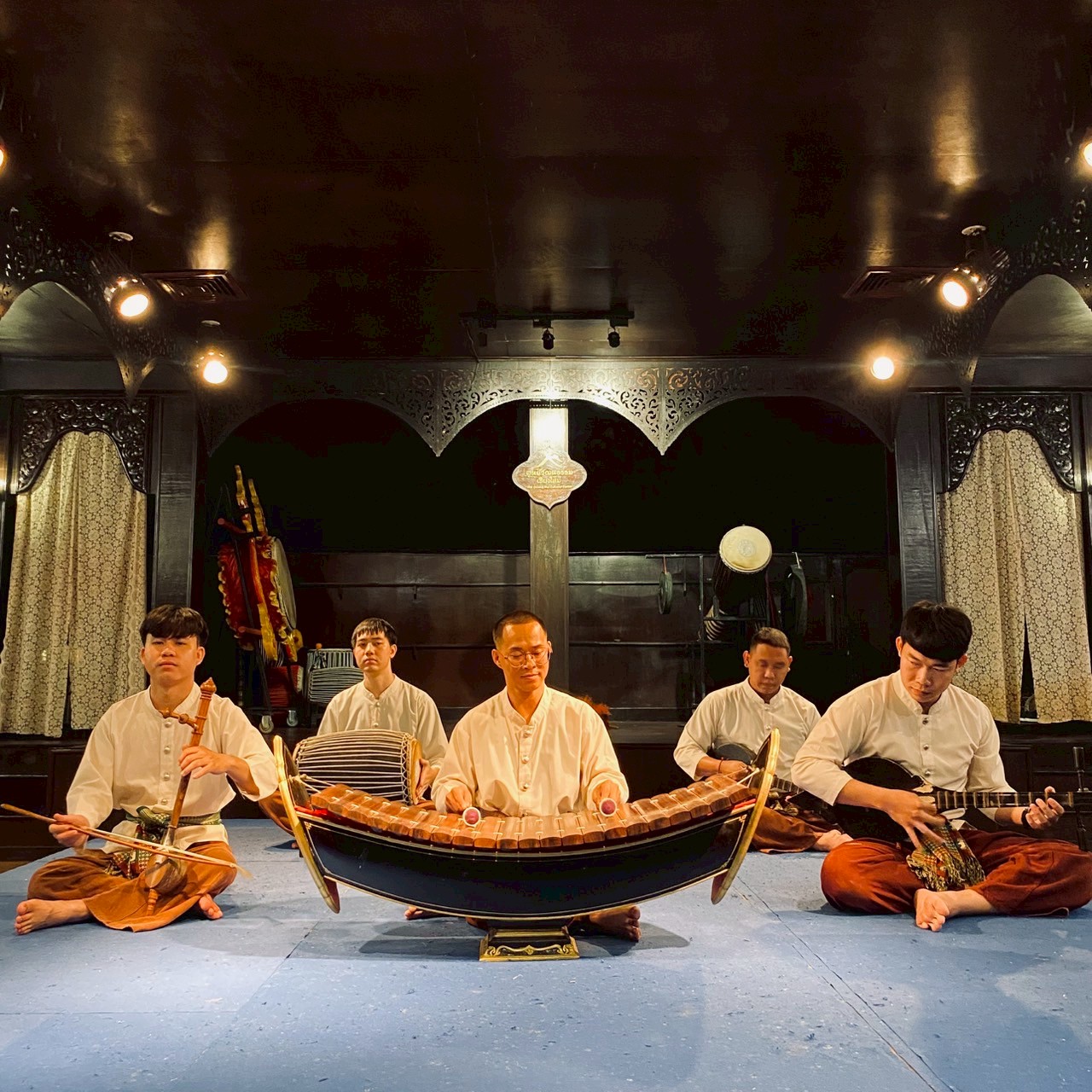 清邁康托克帝王餐晚宴＆文化表演秀