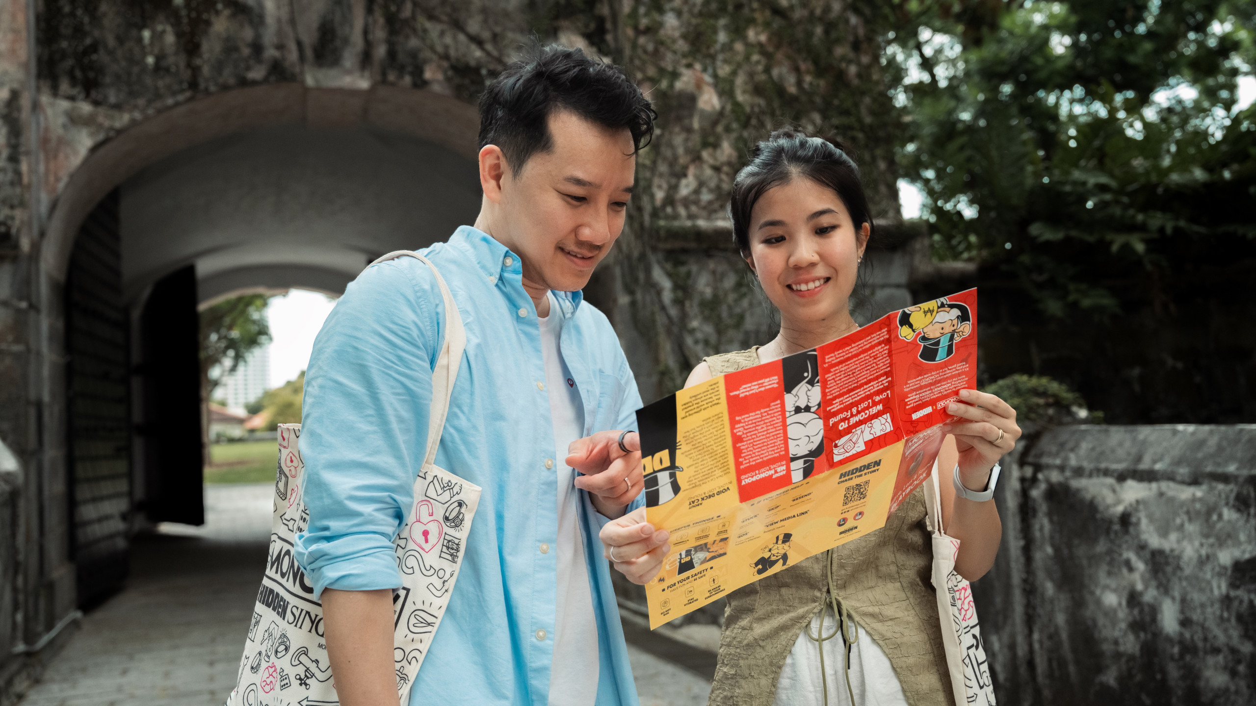 MONOPOLY : HIDDEN Singapore - Love, Lost & Found