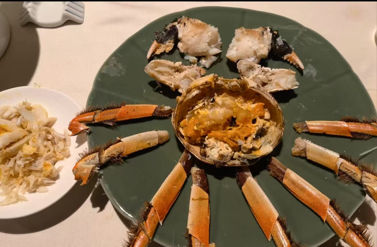 米其林餐廳上海大閘蟹晚宴＋上海黃浦江夜遊